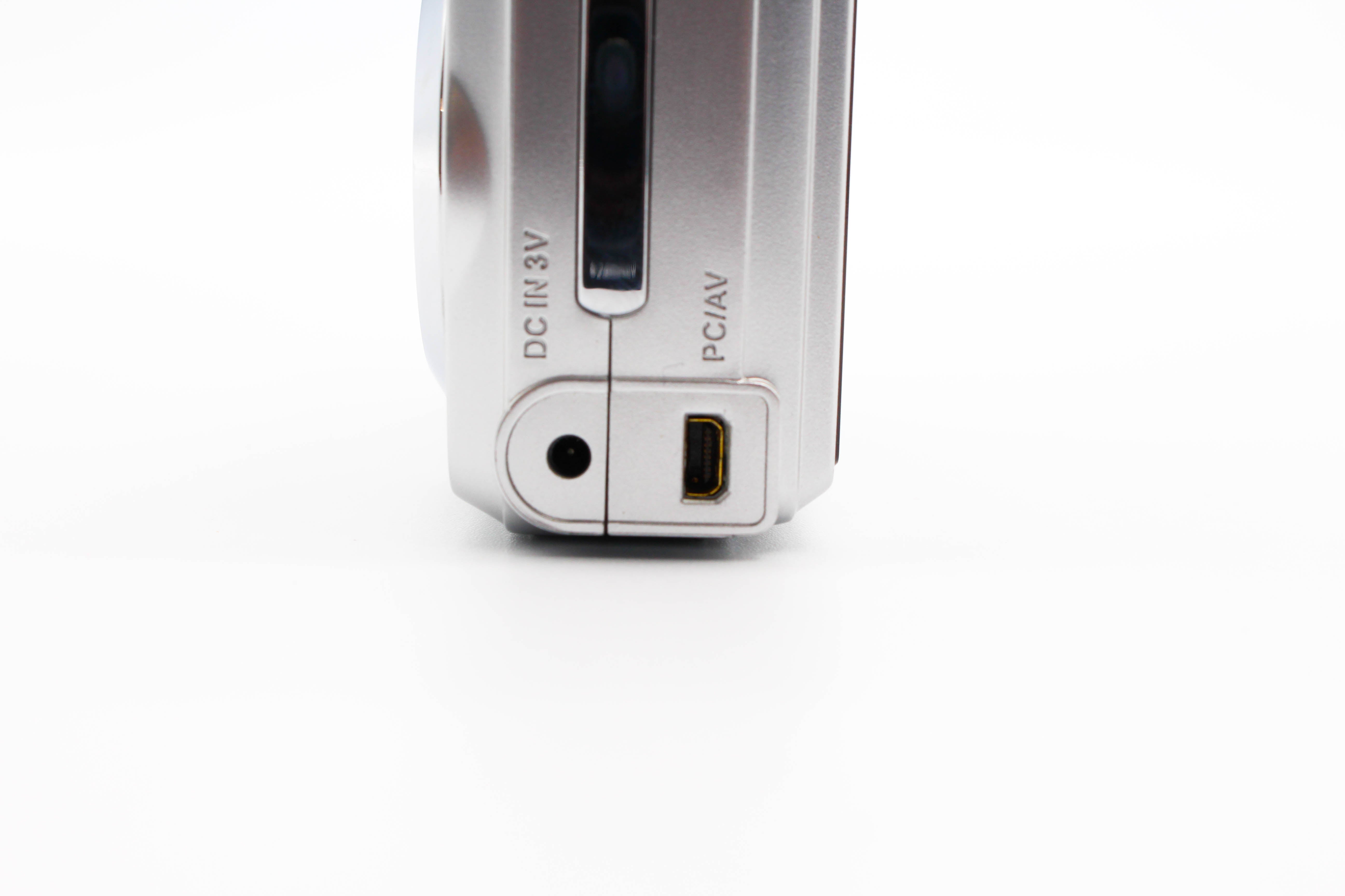 Vivitar Vivicam 6320 Digital Photo Video Retro Camera Digicam - Tested Bundle Excellent