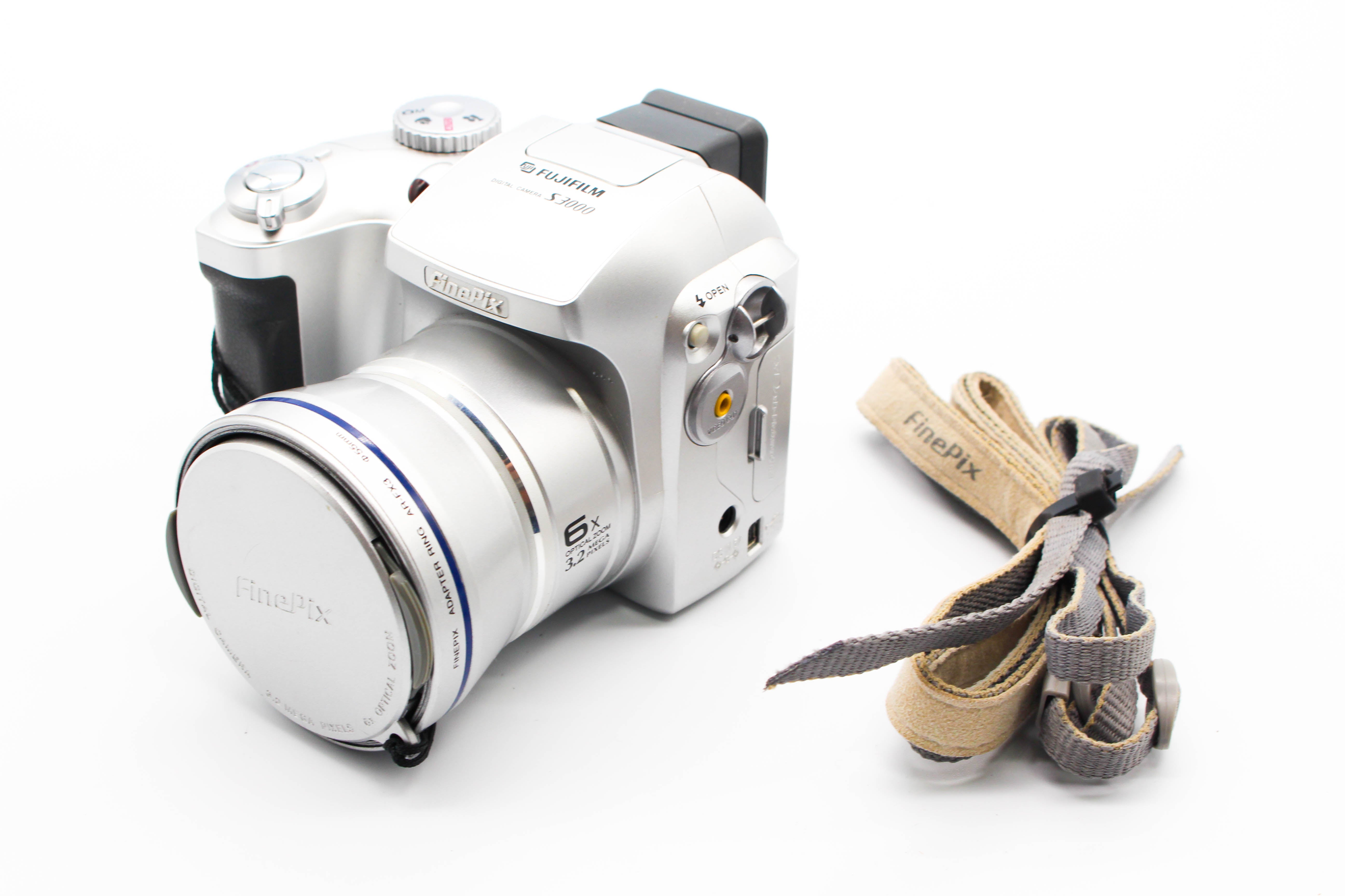FujiFilm FinePix S3000 Retro Digital Photo Camera Digicam - Tested Bundle Excellent