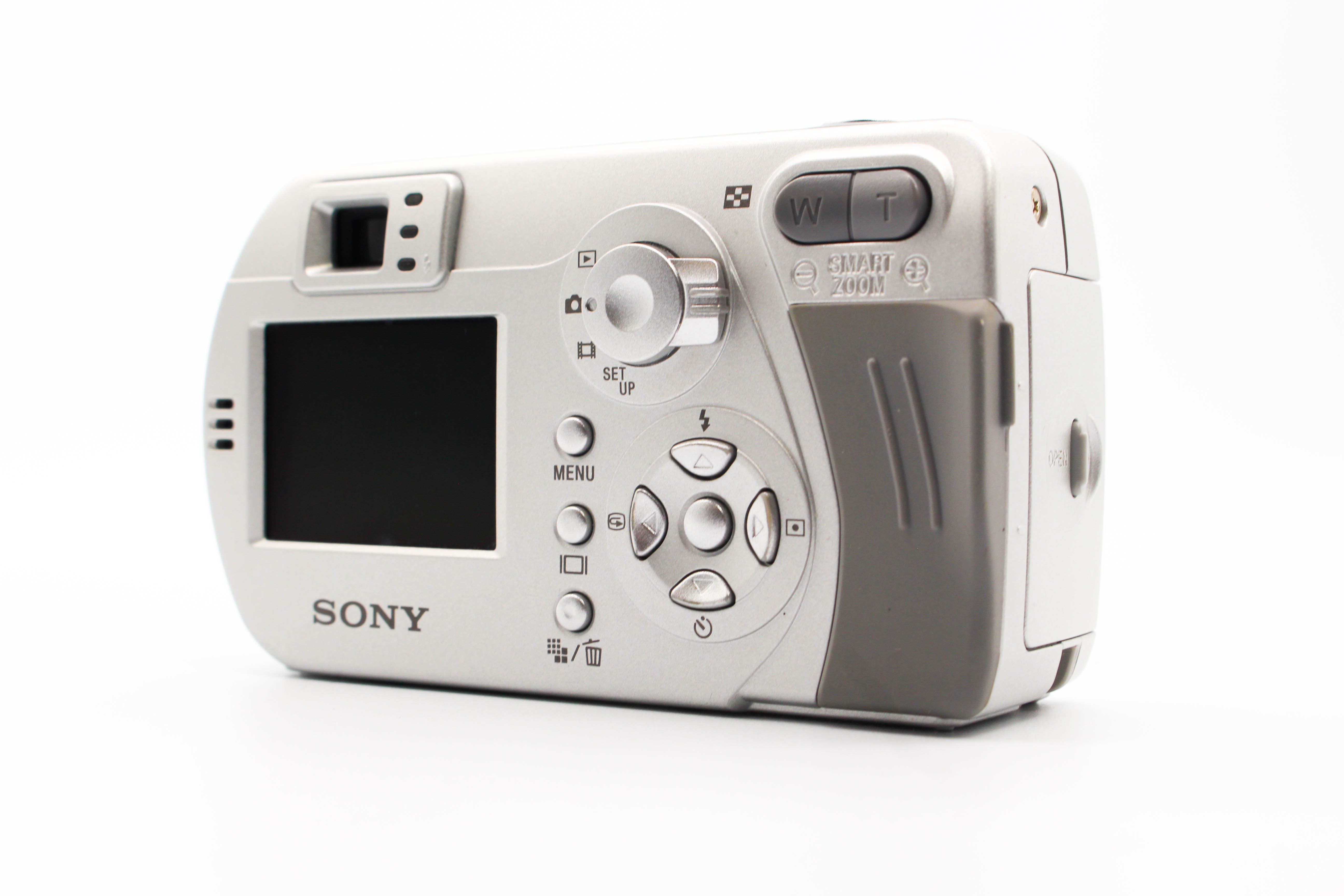 Sony Cybershot DSC-P32 Memory Stick Compact Photo Video Digital Camera Digicam - Tested Bundle Excellent
