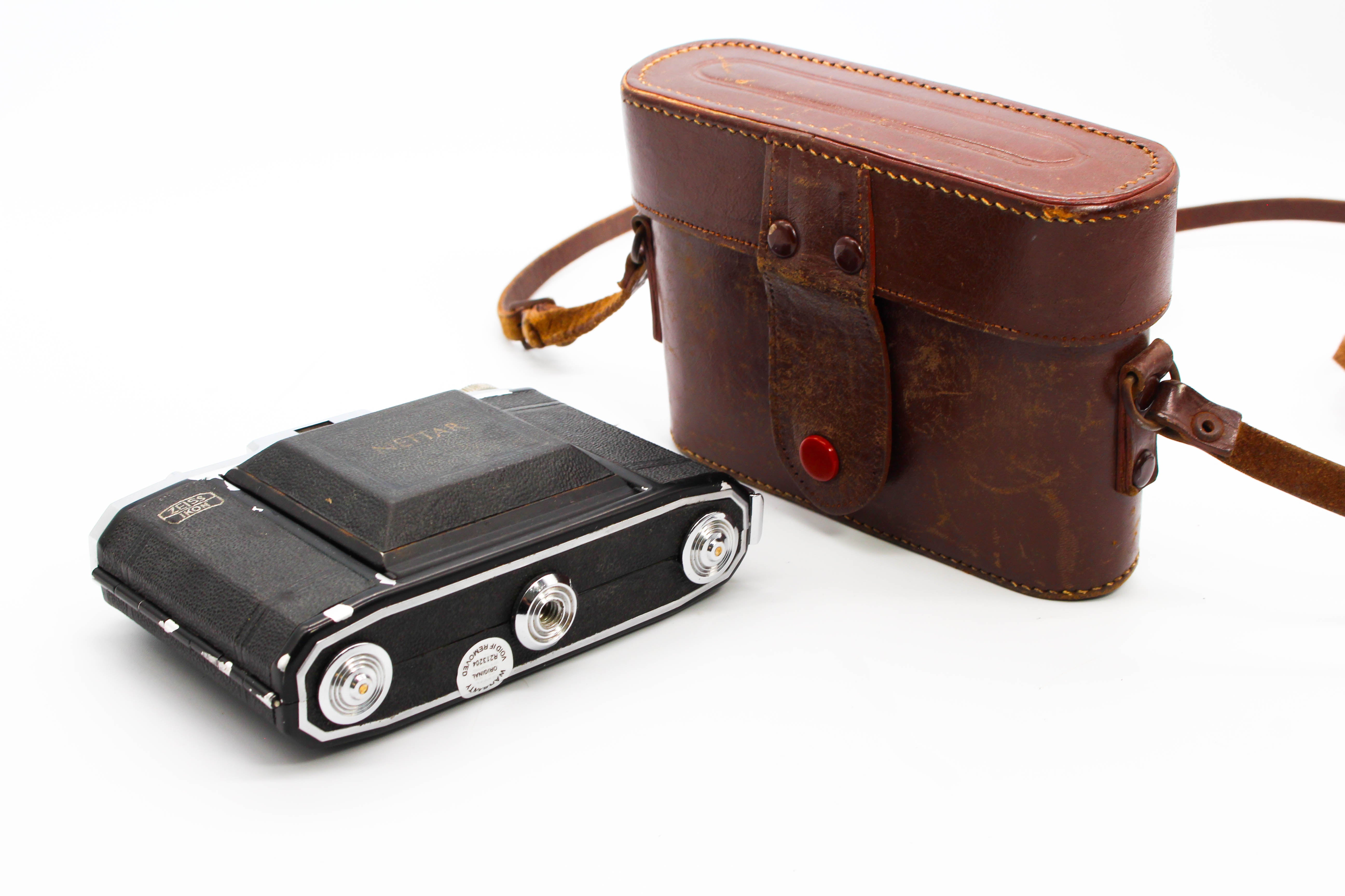 Zeiss Ikon Nettar Vintage Medium Format Film Folding Camera With 75mm f/6.3 Lens - Tested Bundle