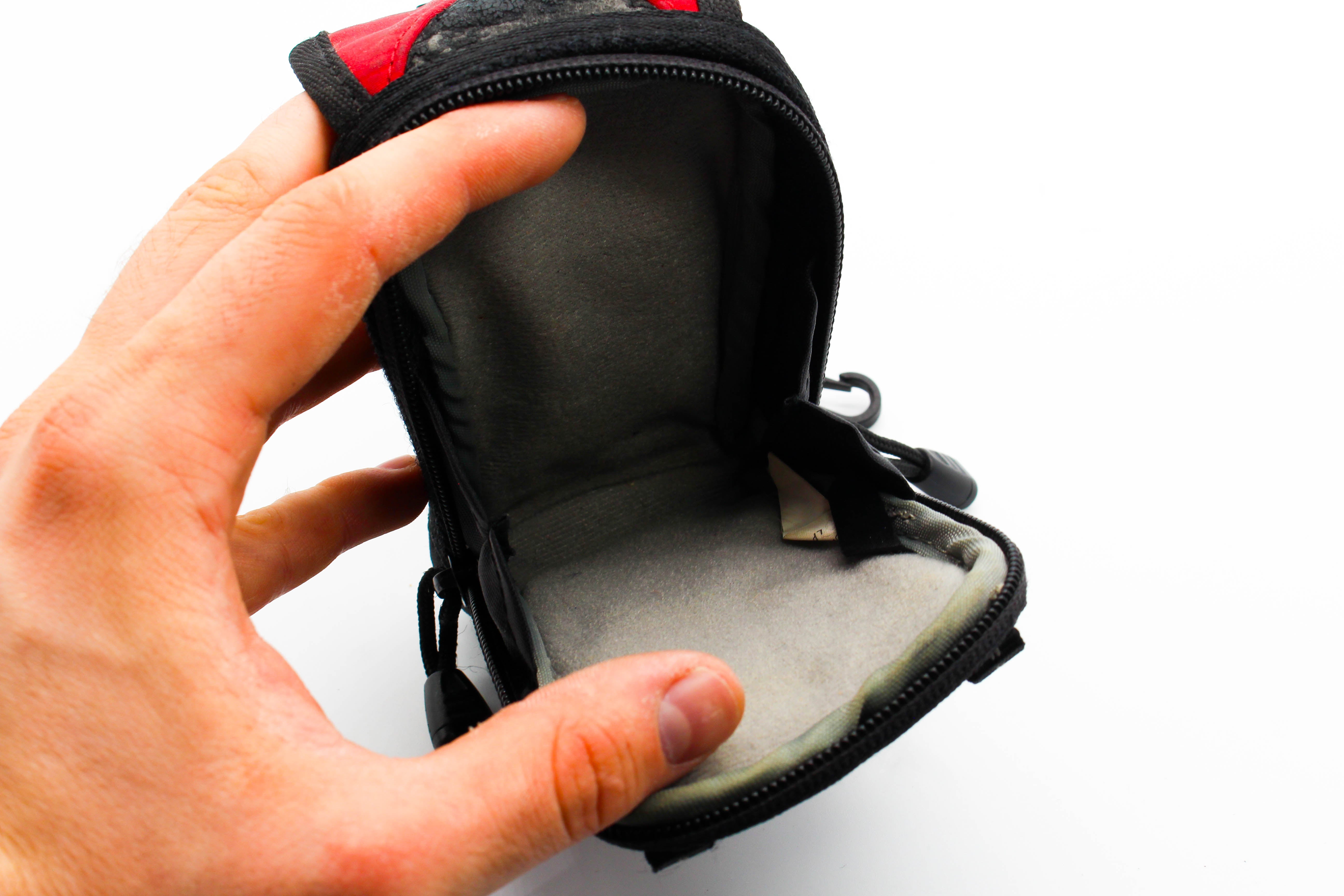 Lowepro Red Camera Bag Case For Camera Camcorder Digicam Small Sized - Good