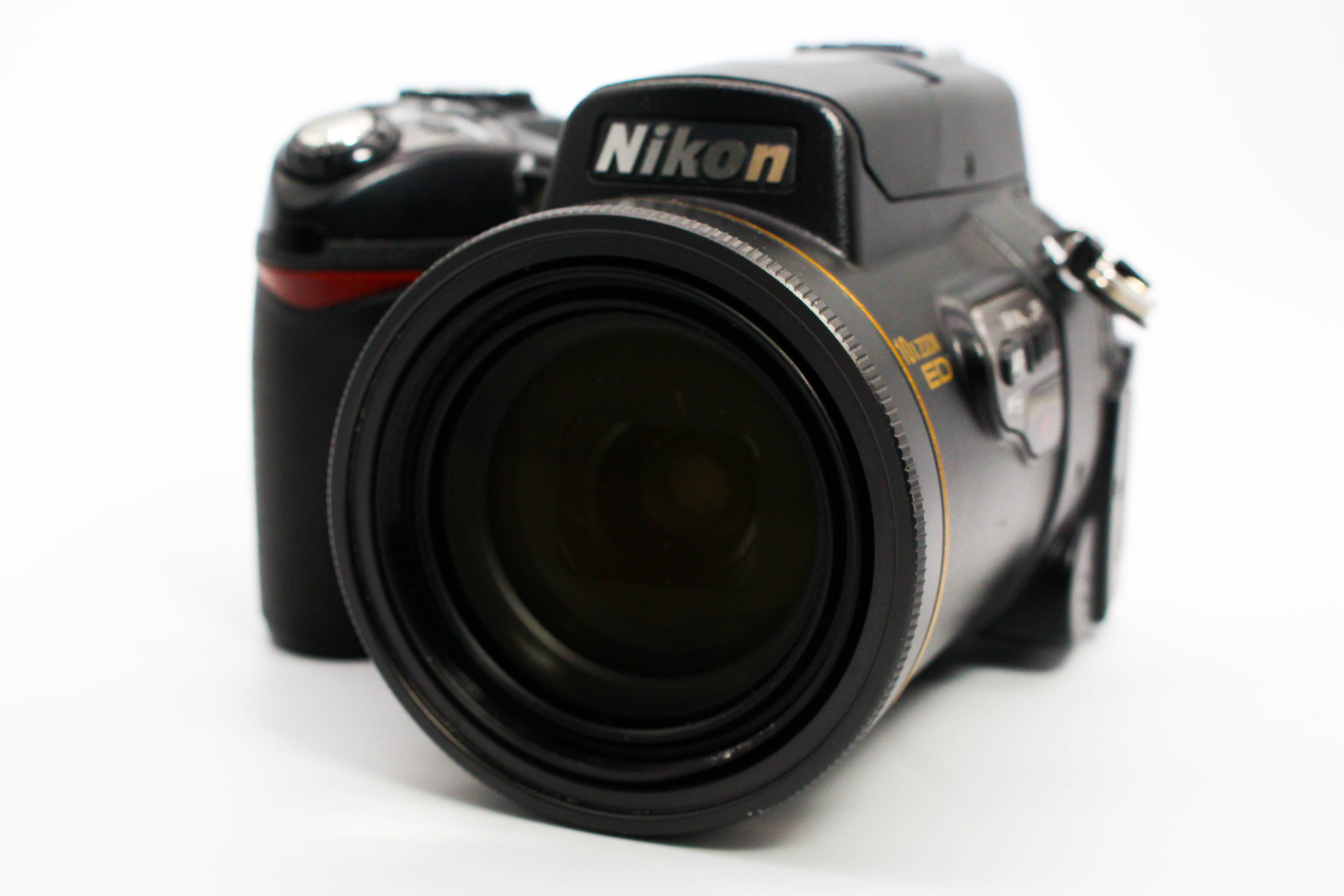 Nikon Coolpix E8800 Compact Digital Photo Bridge Camera Digicam - Tested Bundle