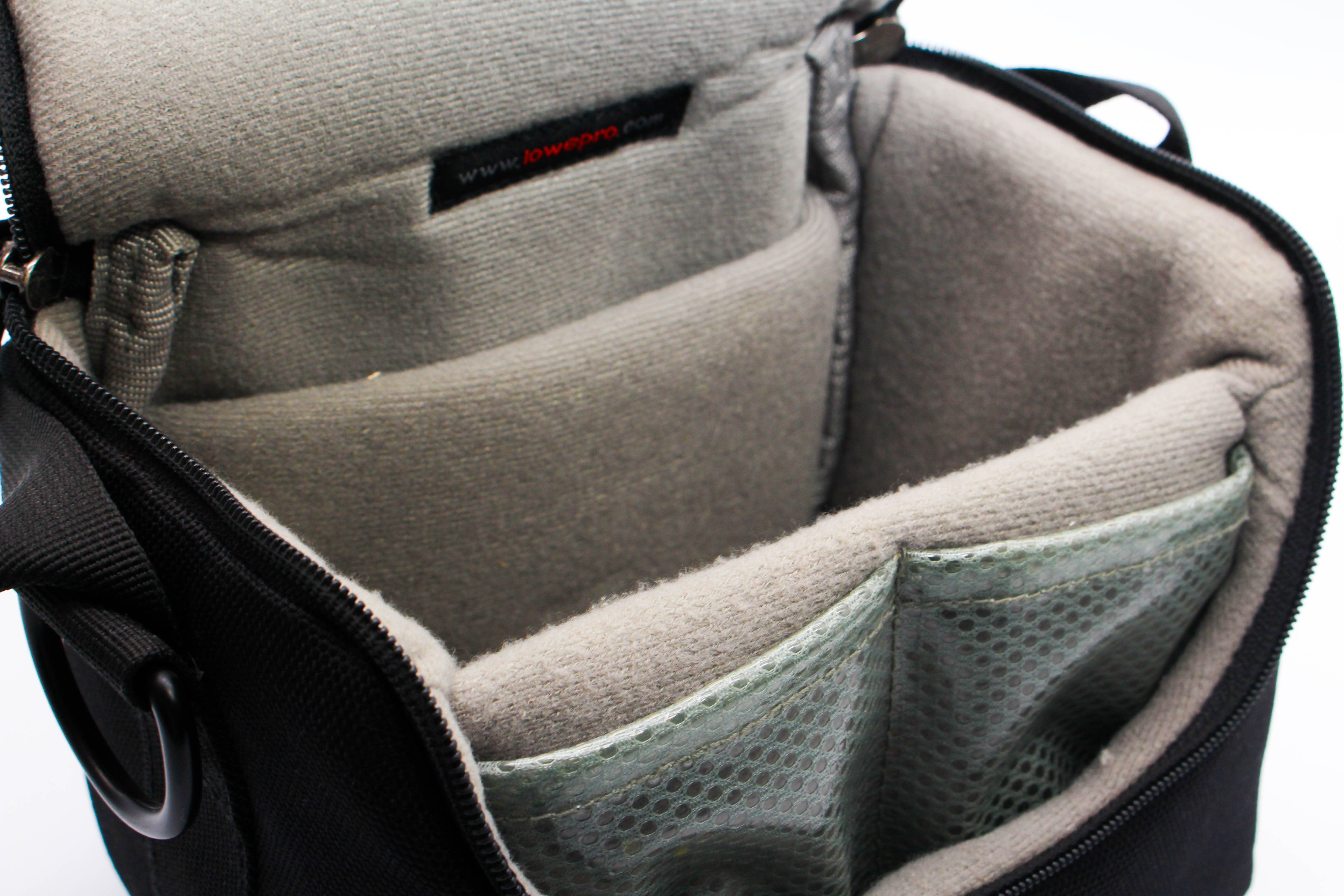 Lowepro D-Res 40AW Soft Camera Carry Bag For Handycam Camcorder Camera DSLR - Excellent