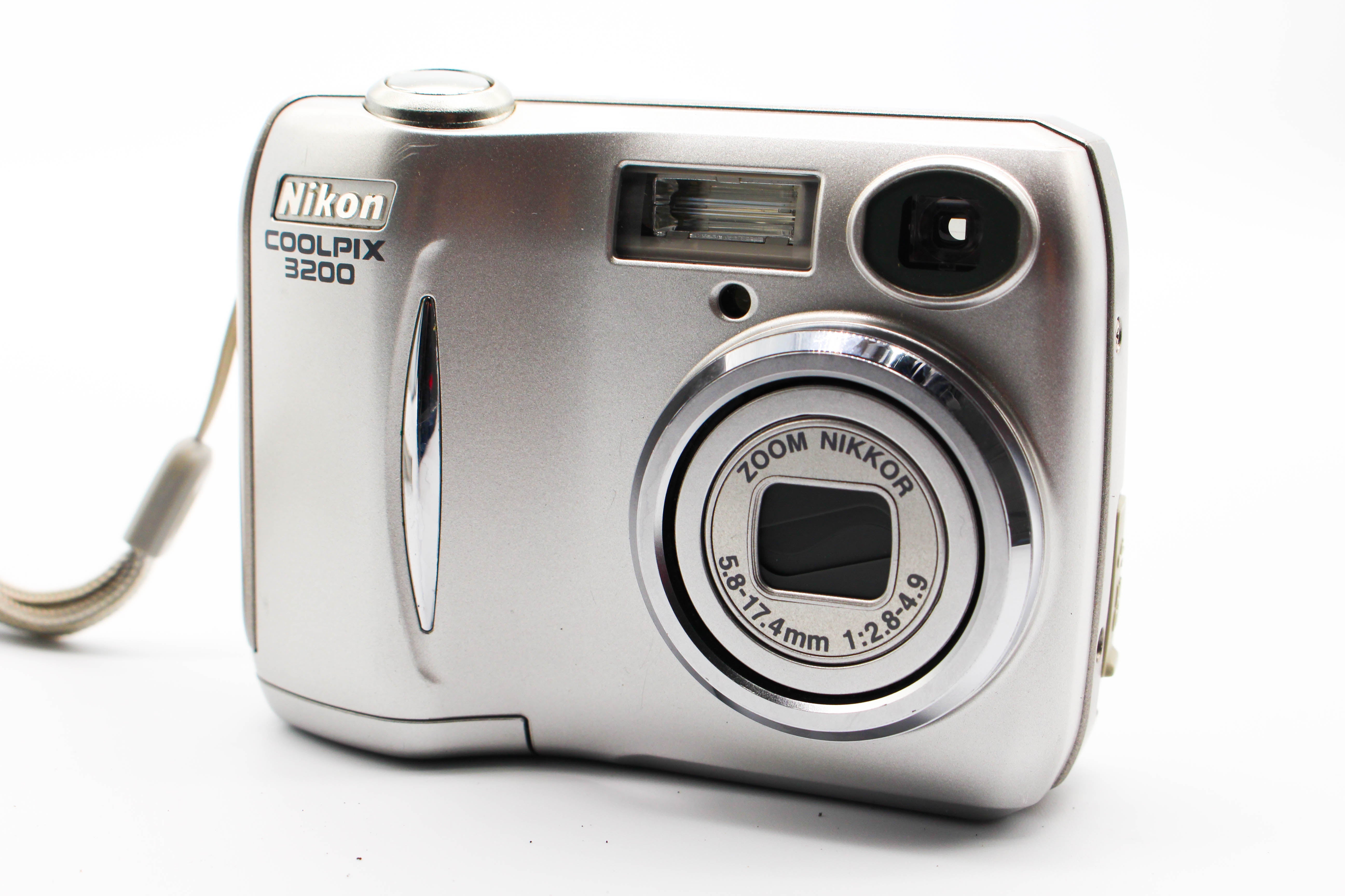 Nikon Coolpix 3200 Retro Photo Digital Camera Digicam - Tested Bundle Excellent