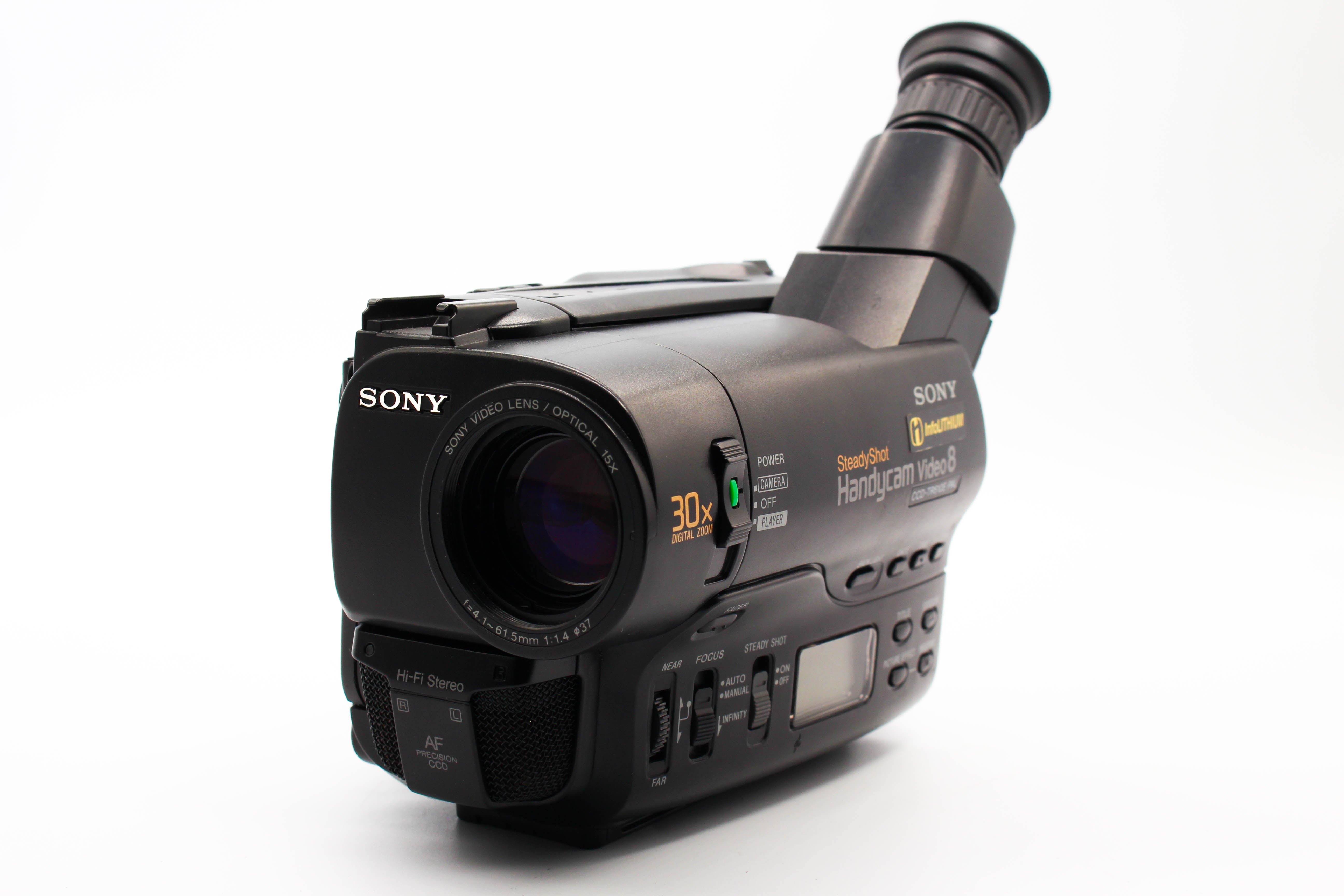 Sony CCD-TR610E Video8 8mm Analog Video Handycam Camcorder Camera - Tested Bundle Excellent