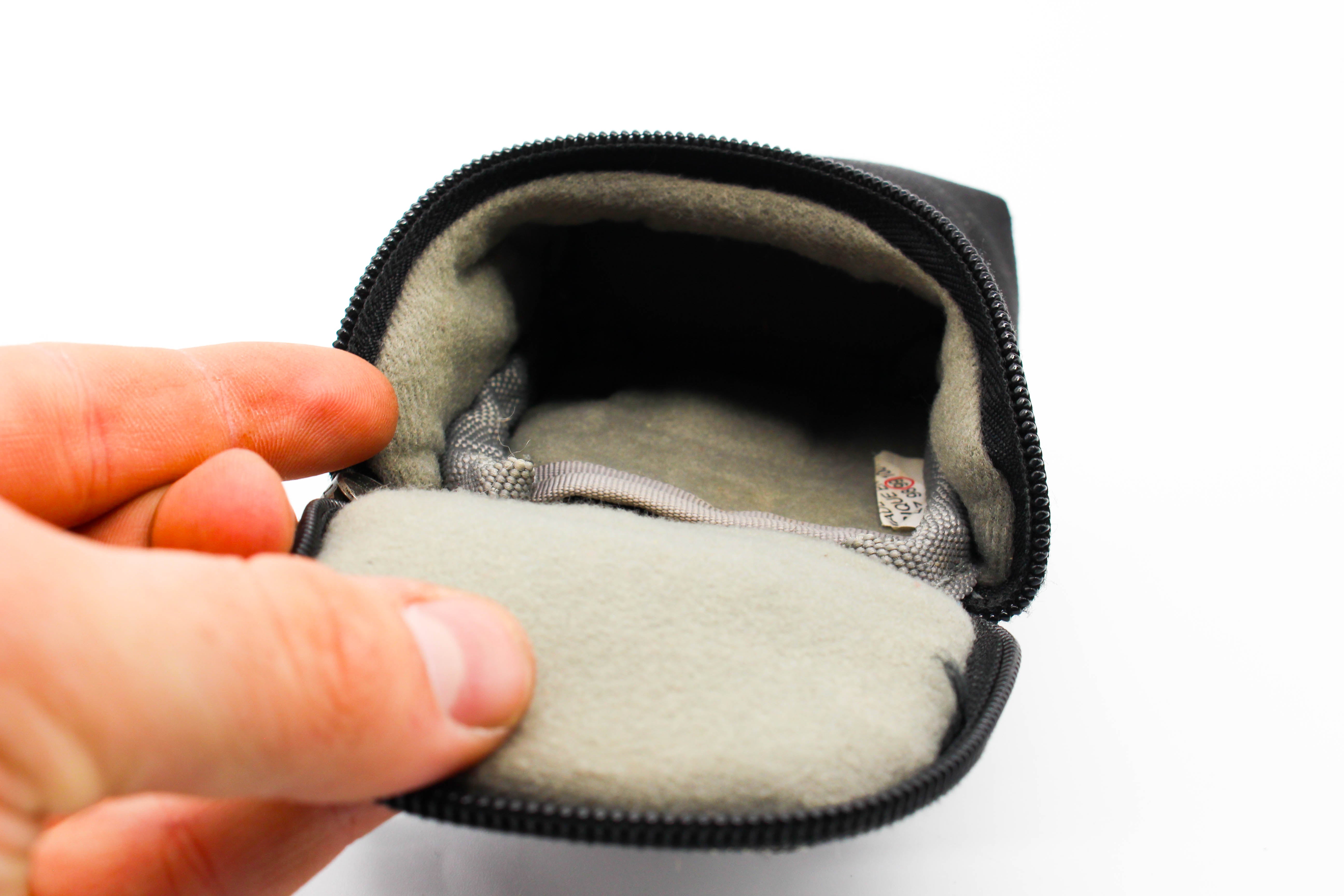 Lowepro Small Digicam Carry Pouch with Belt Loop For Digicam Camera Bag - Excellent