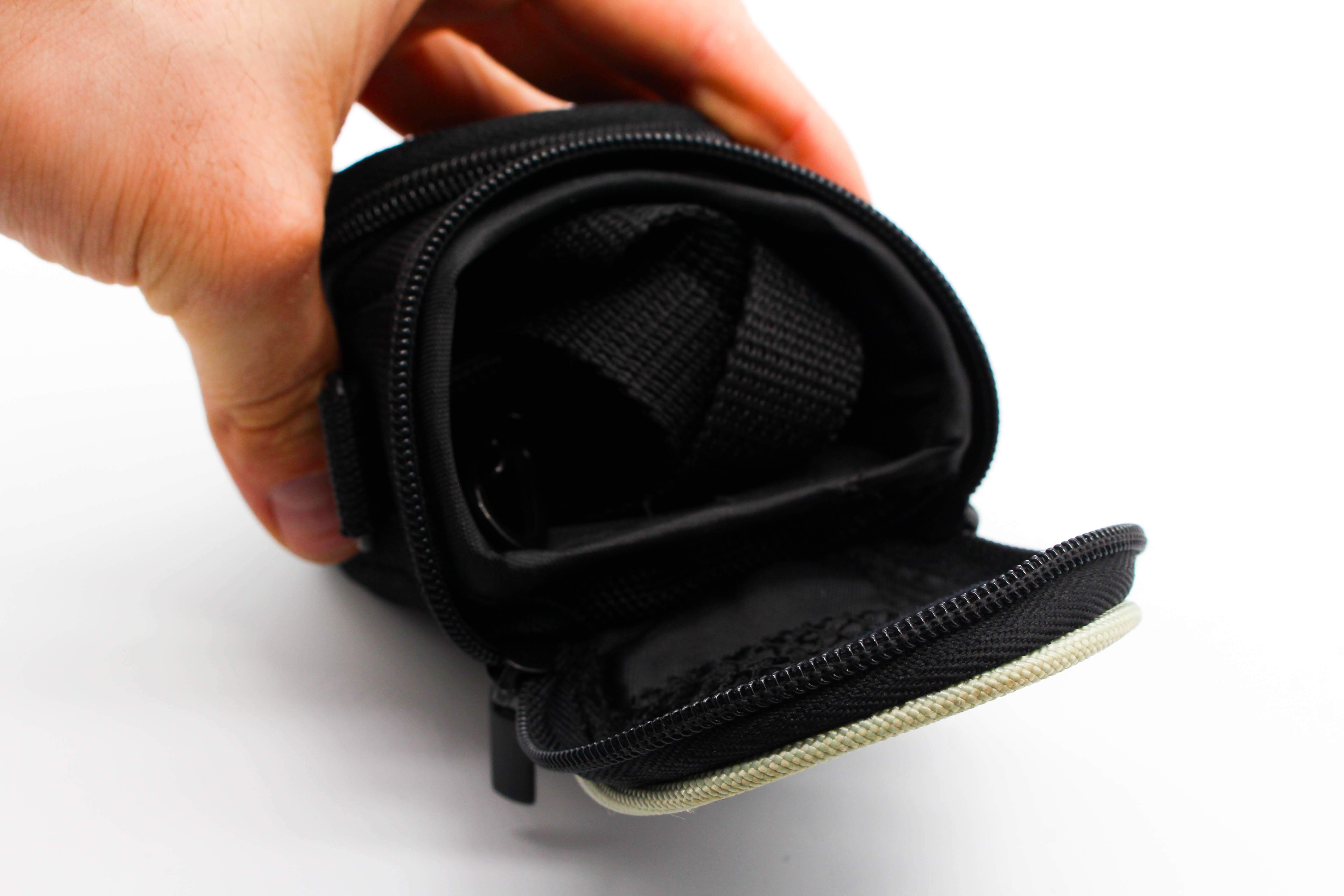 Canon PowerShot Small Digicam Carry Pouch with Belt Loop For Digicam Camera Bag - Excellent