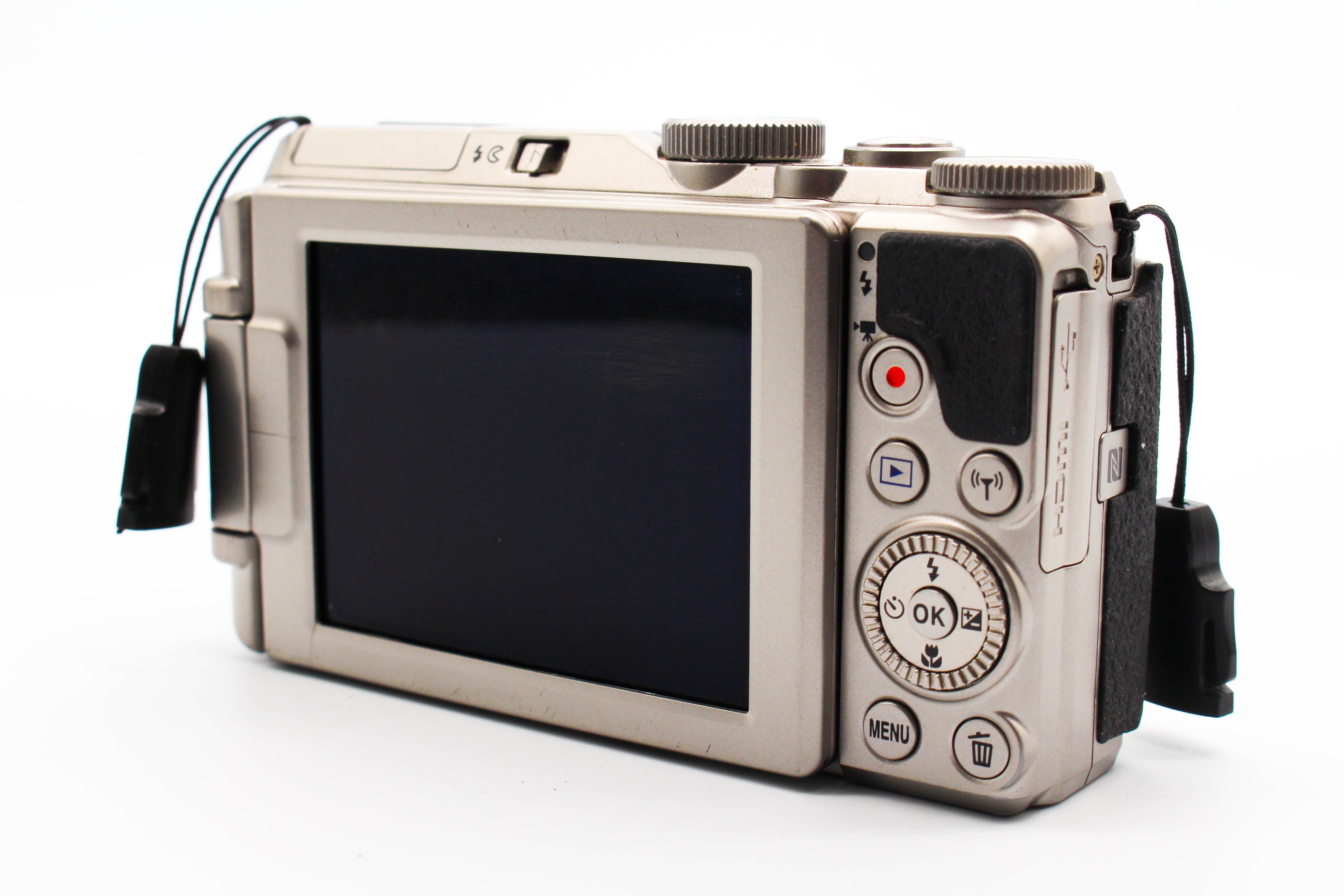 Nikon Coolpix S9900 Premium Photo Digital Camera Digicam - Tested Bundle Excellent