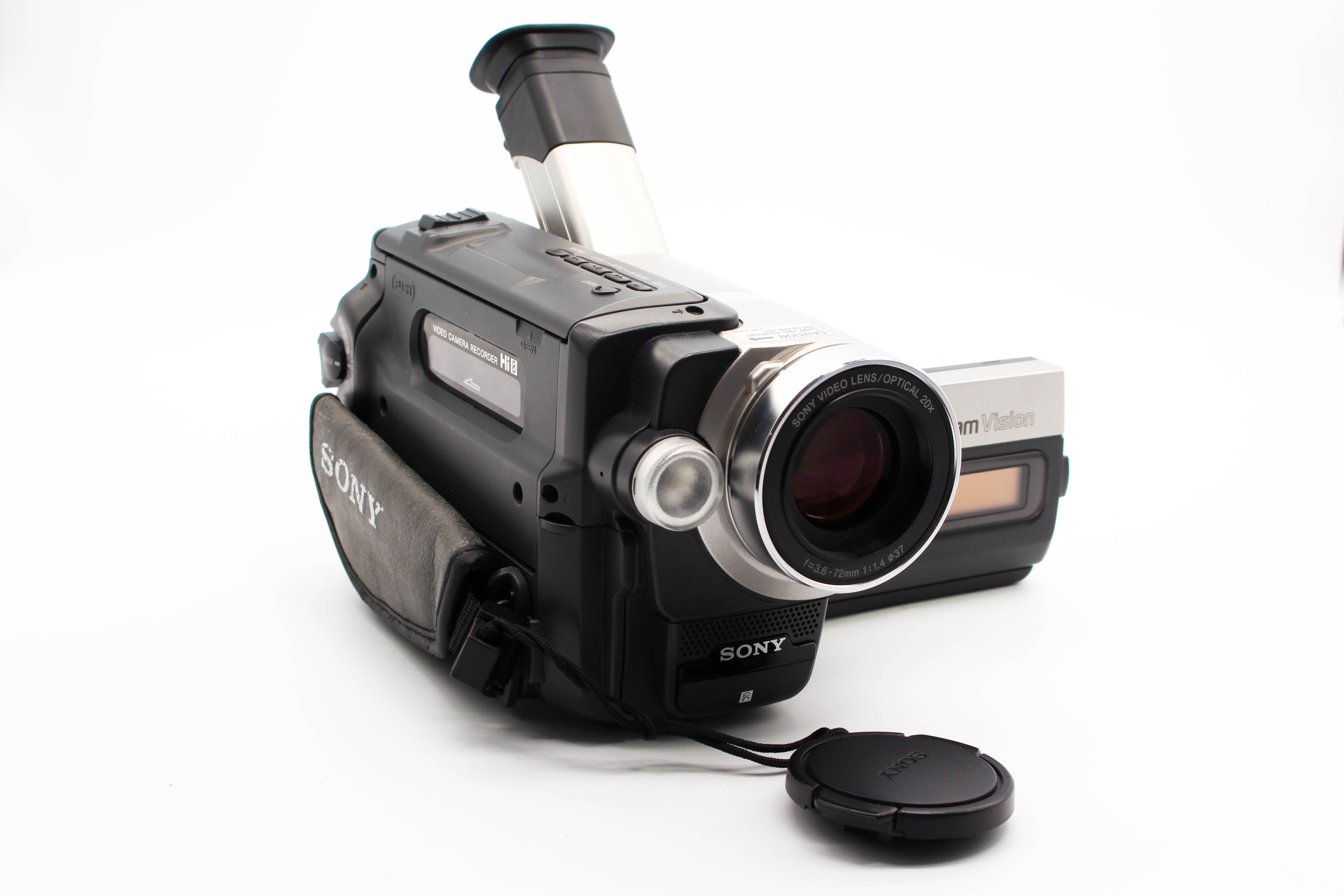 Sony CCD-TRV208E Hi8 8mm Digital Video Handycam Camcorder Camera - Tested Bundle Excellent