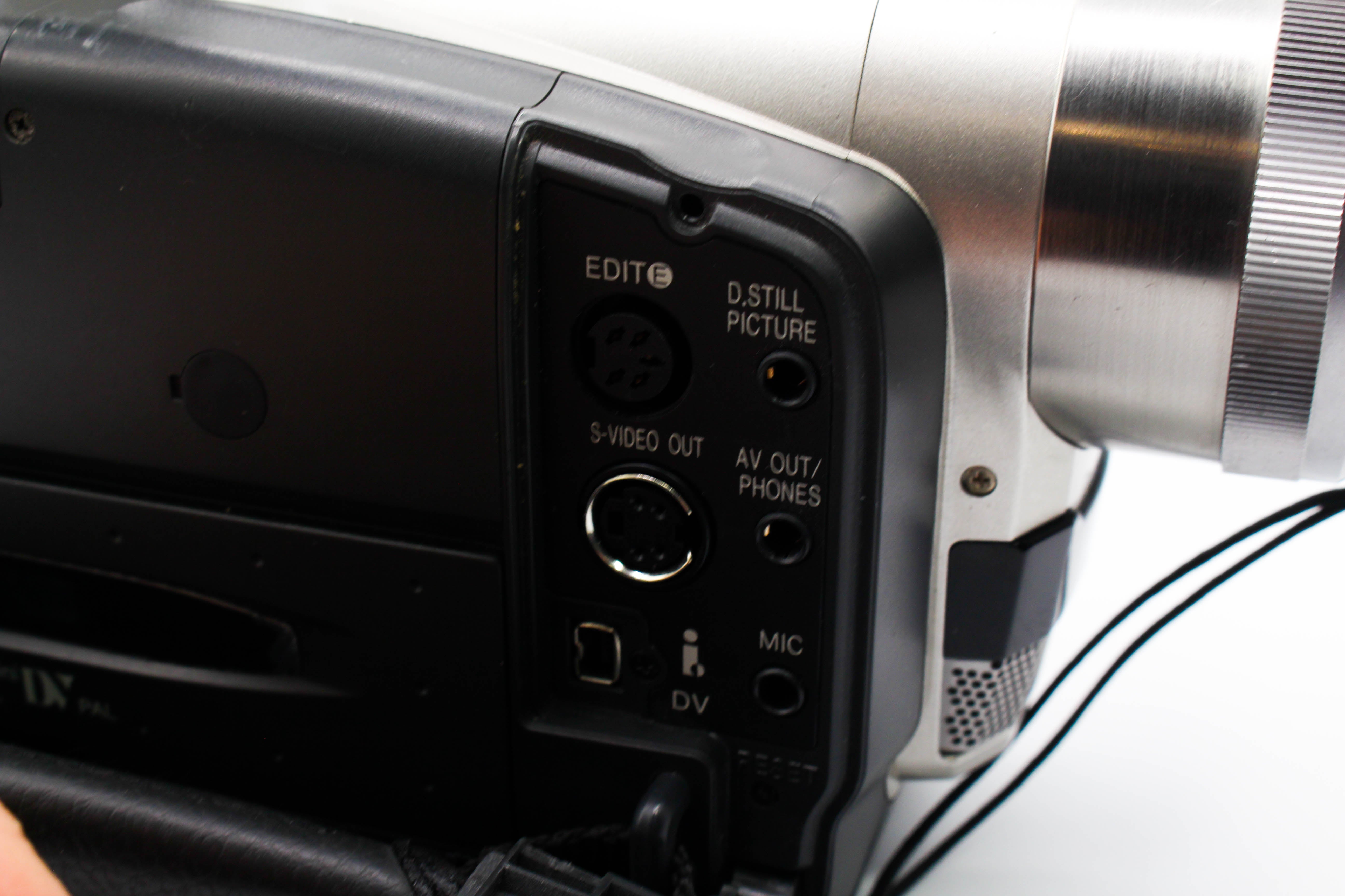 Panasonic NV-DS15B MiniDV Digital Video Handycam Camcorder Camera - Tested Bundle