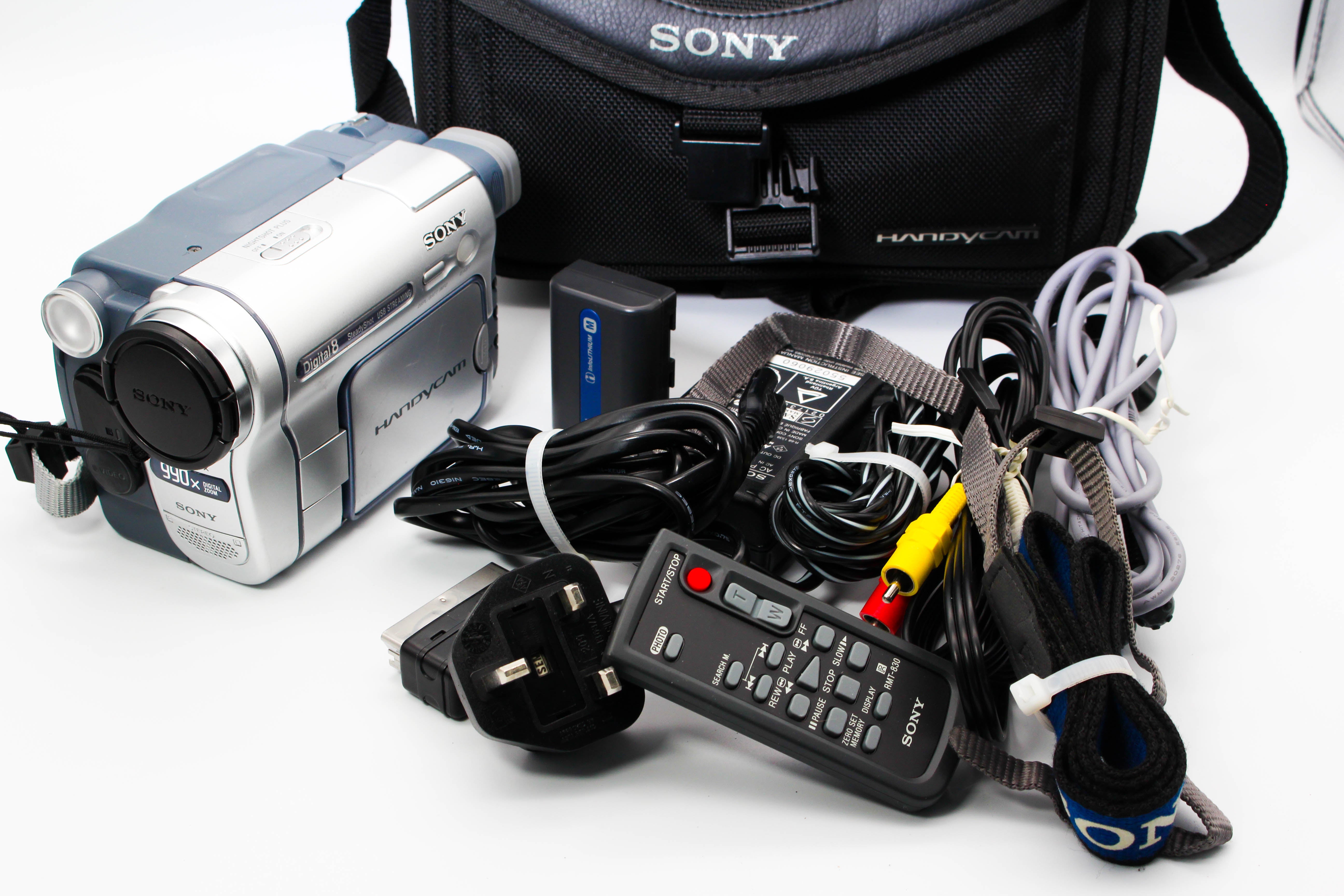 Sony DCR-TRV265E Digital8 Hi8 Video8 Digital Video Handycam Camera Camcorder - Tested Bundle Excellent