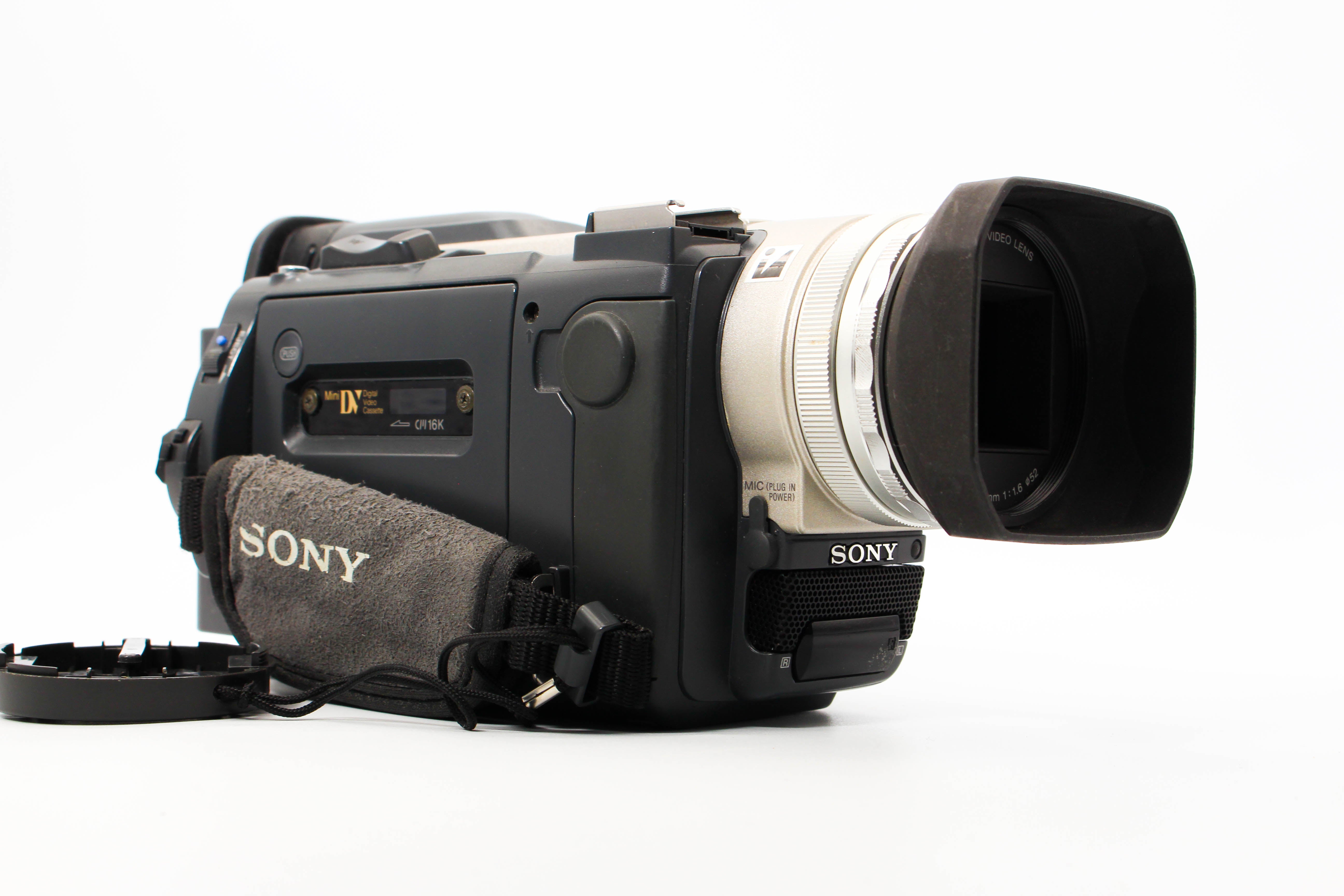 Sony DCR-TRV900E MiniDV Digital Handycam Video Camera Camcorder - Tested Bundle Excellent