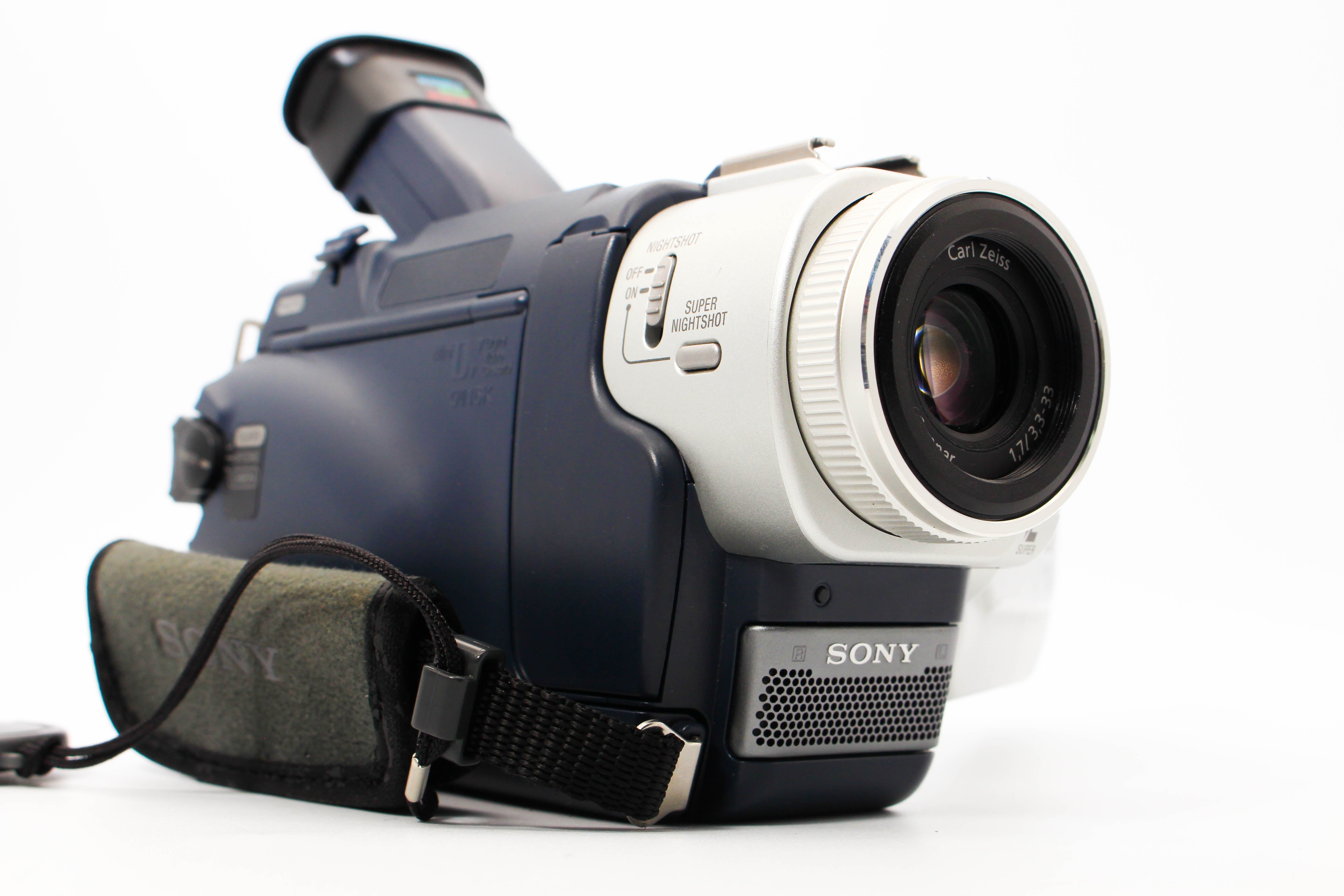 Sony DCR-TRV15E MiniDV Handycam Camcorder Digital Video Camera - Tested Bundle Excellent