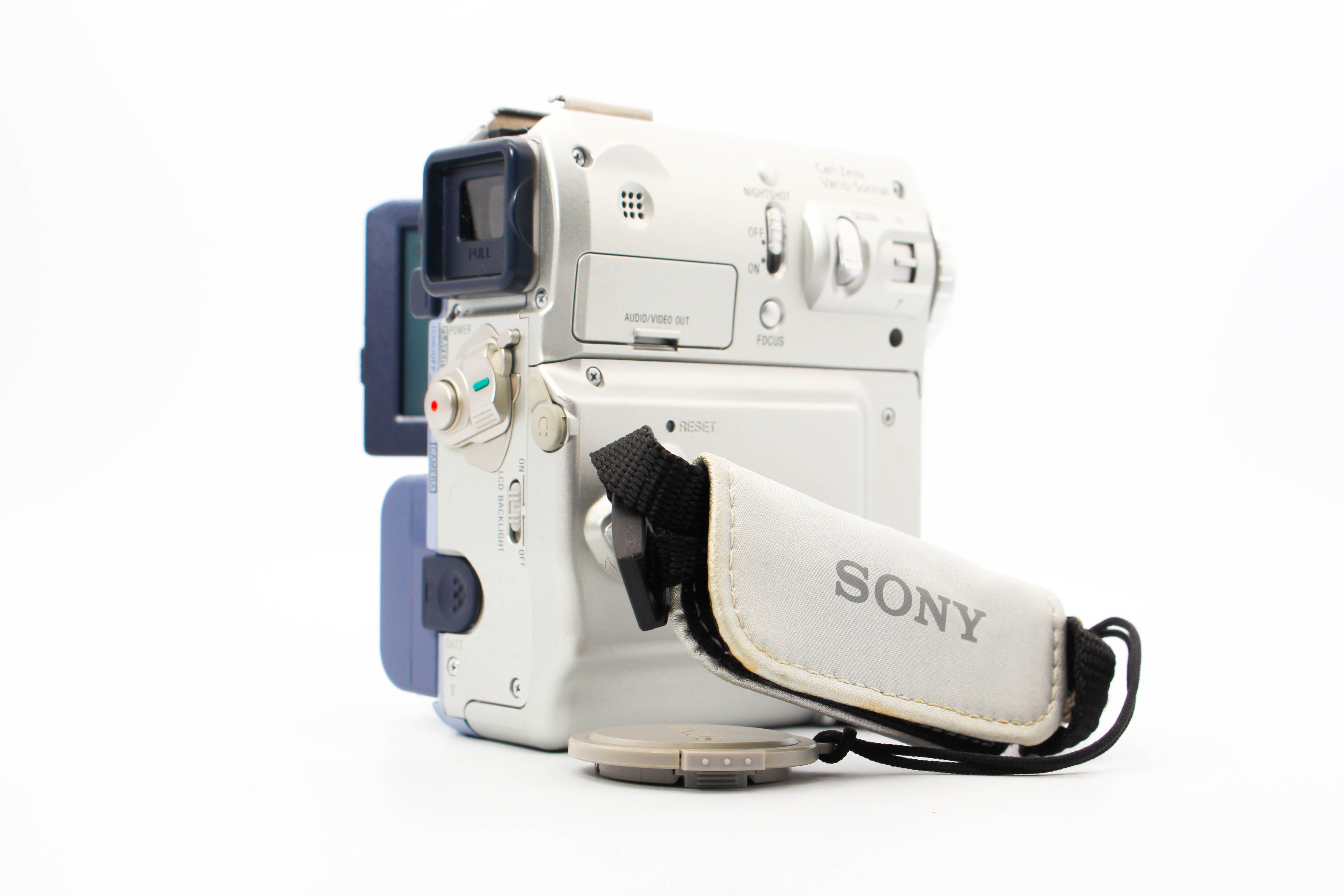 Sony DCR-PC103E MiniDV Handycam Tape Digital Video Camera Camcorder - Tested Bundle Excellent