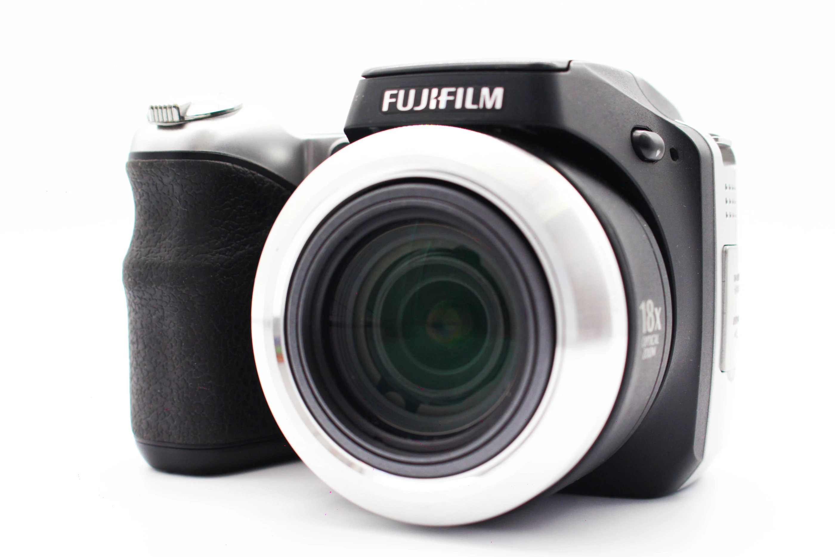 Fujifilm FinePix S8000FD - Image 1 | SDS