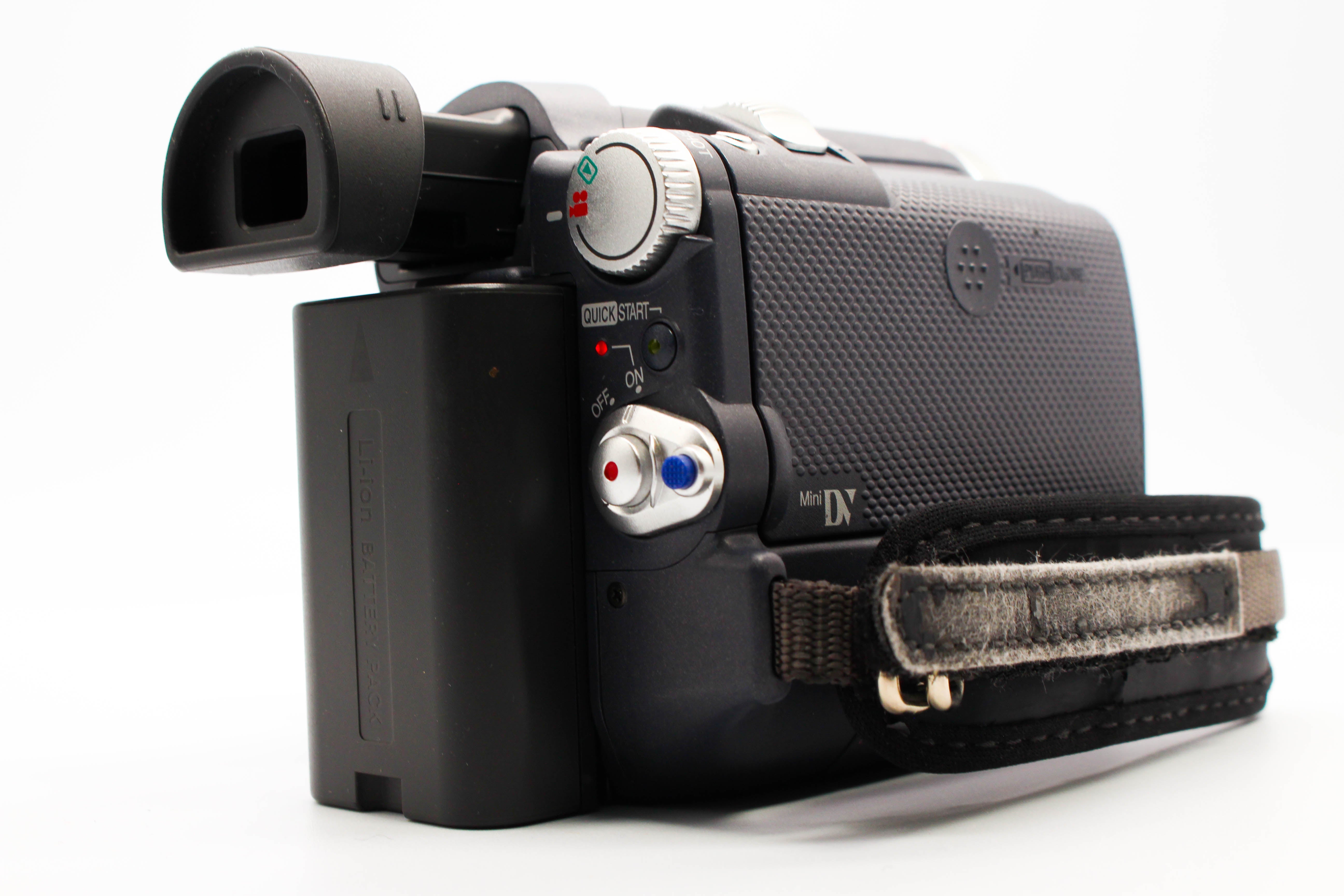 Panasonic NV-GS11EB MiniDV Video Handycam Camcorder Camera - Tested Bundle Excellent