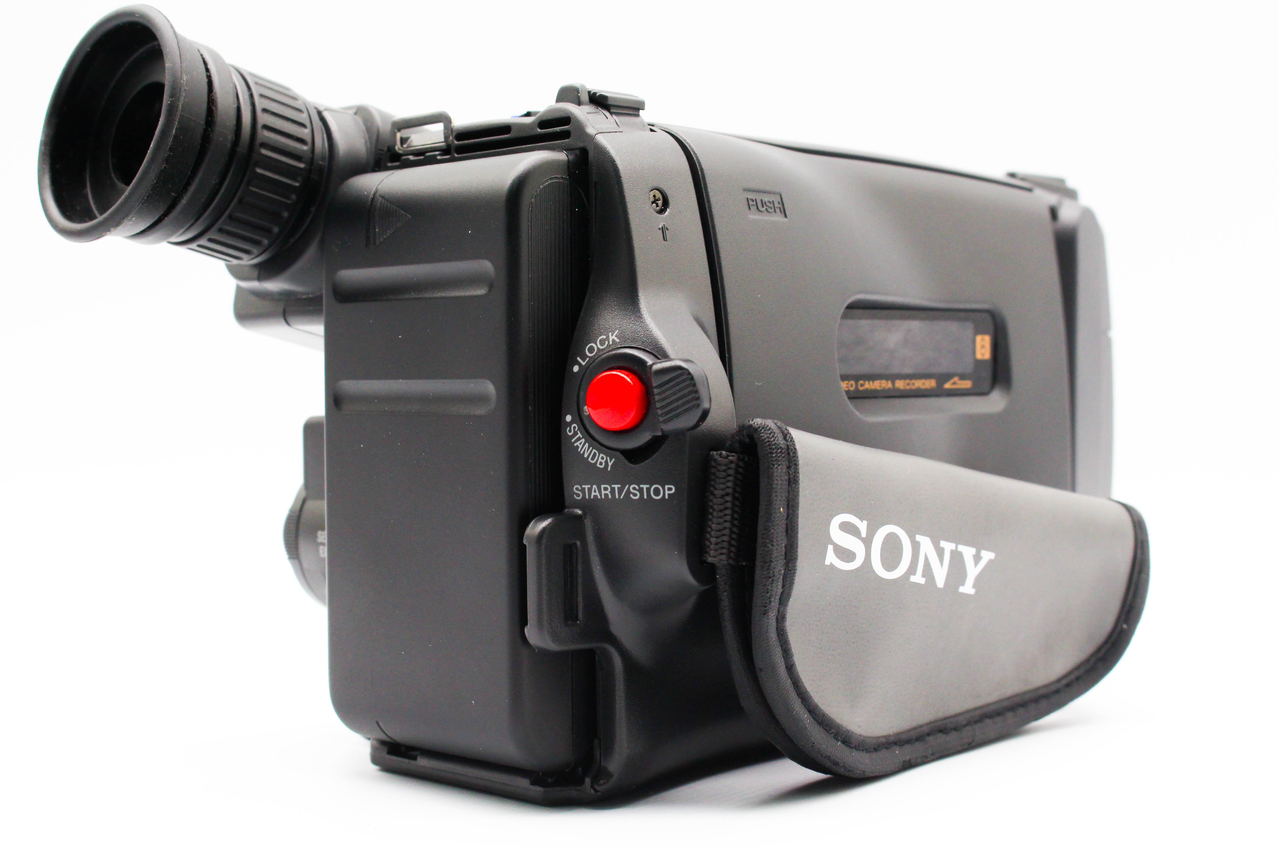 Sony CCD-TR620E Video8 Hi8 Analog Video Handycam Camera Camcorder - Tested Bundle Good