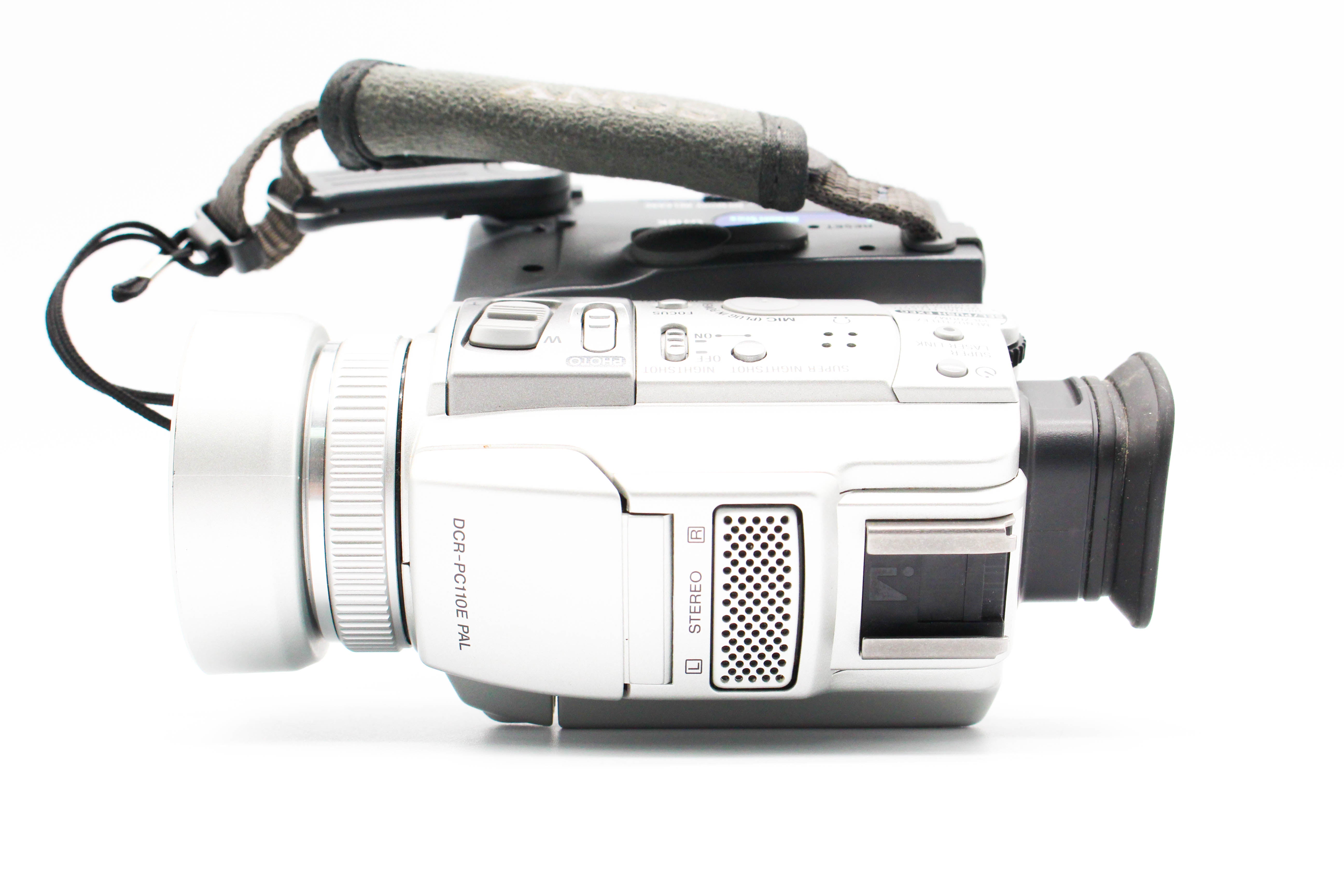 Sony DCR-PC110E MiniDV Handycam Digital Video Camera Camcorder