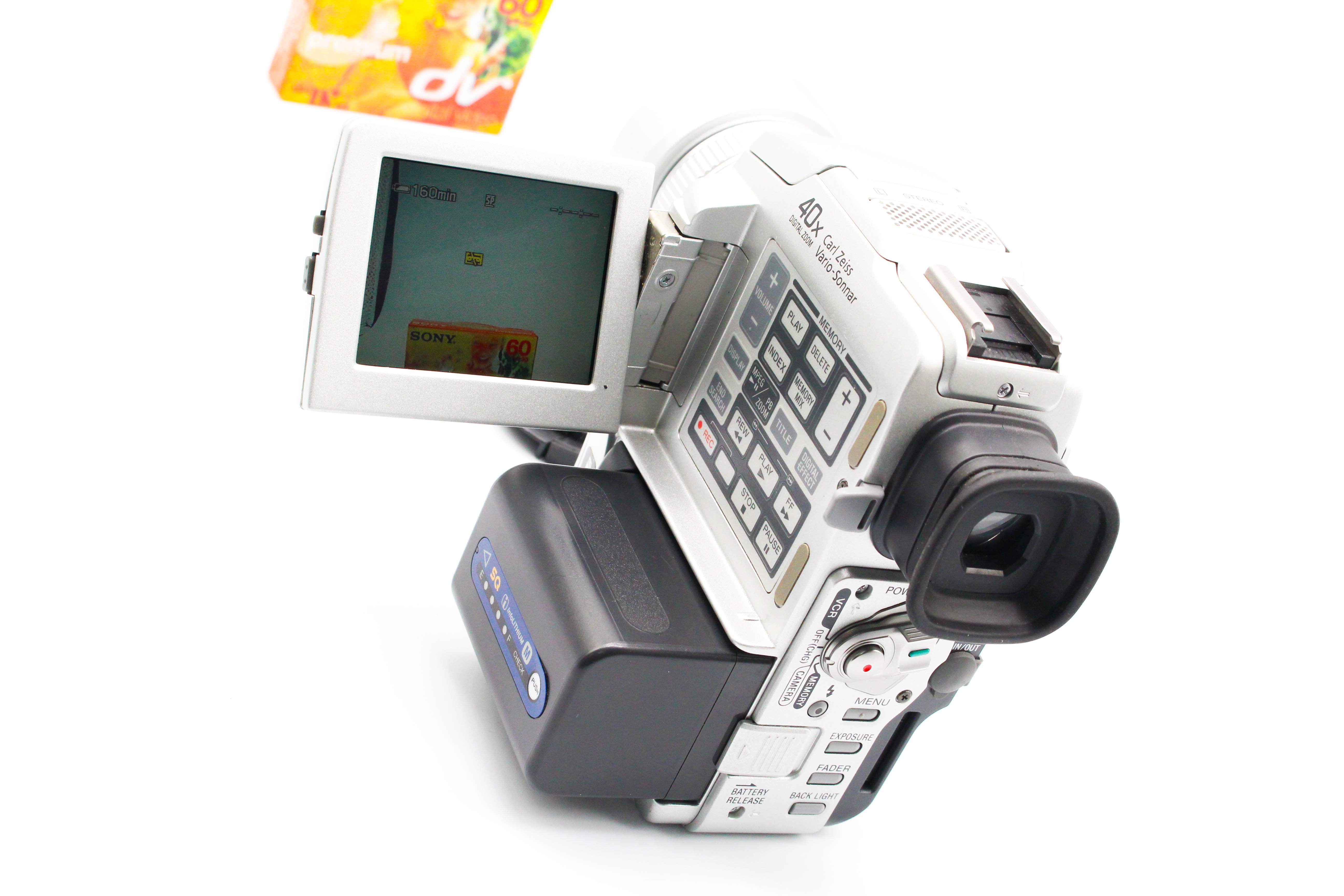 Sony DCR-PC110E MiniDV Handycam Digital Video Camera Camcorder