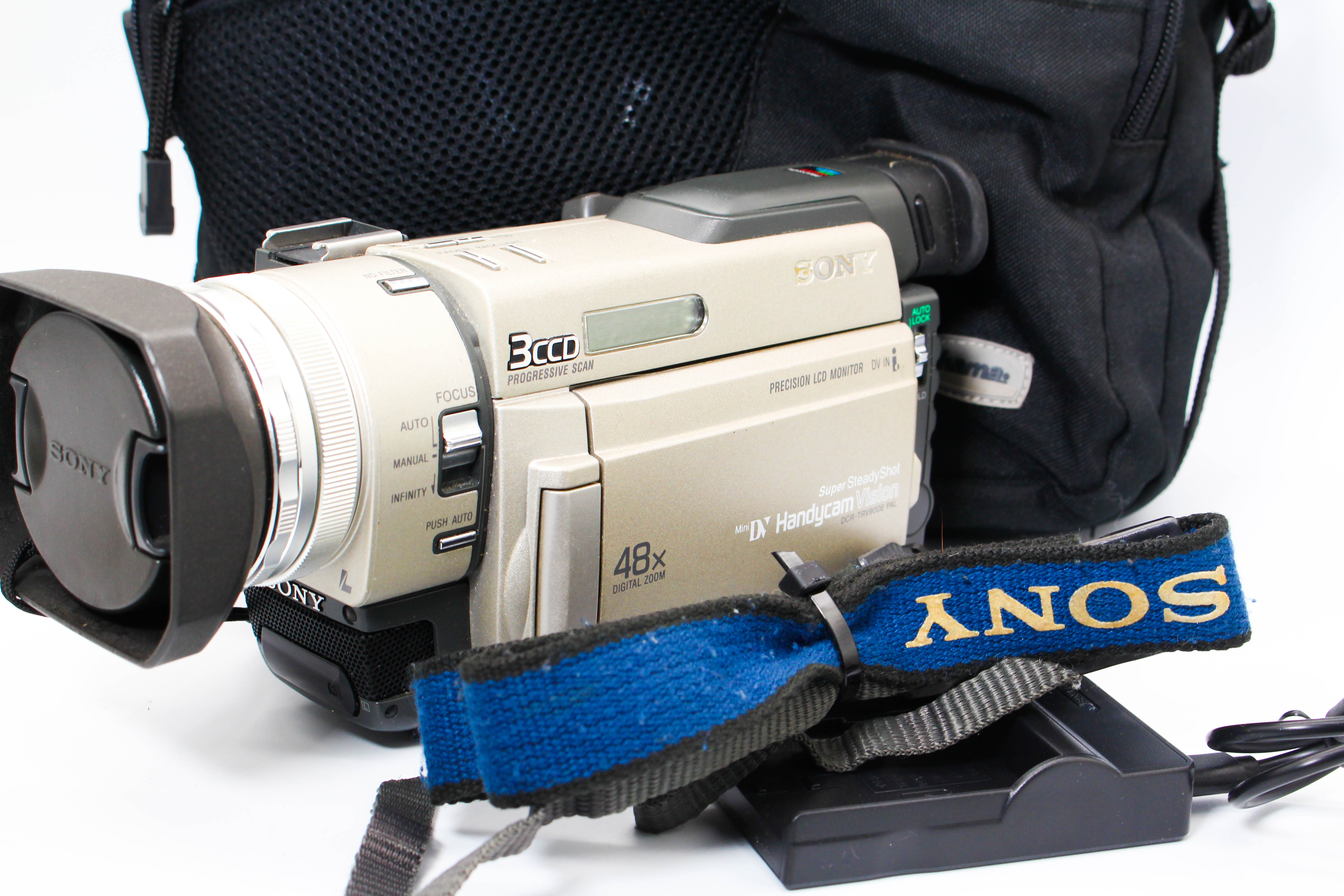 Sony DCR-TRV900E MiniDV Video Handycam Camcorder Camera - Tested Bundle Excellent