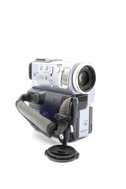 Sony DCR-PC5E MiniDV Digital Video Camcorder Camera