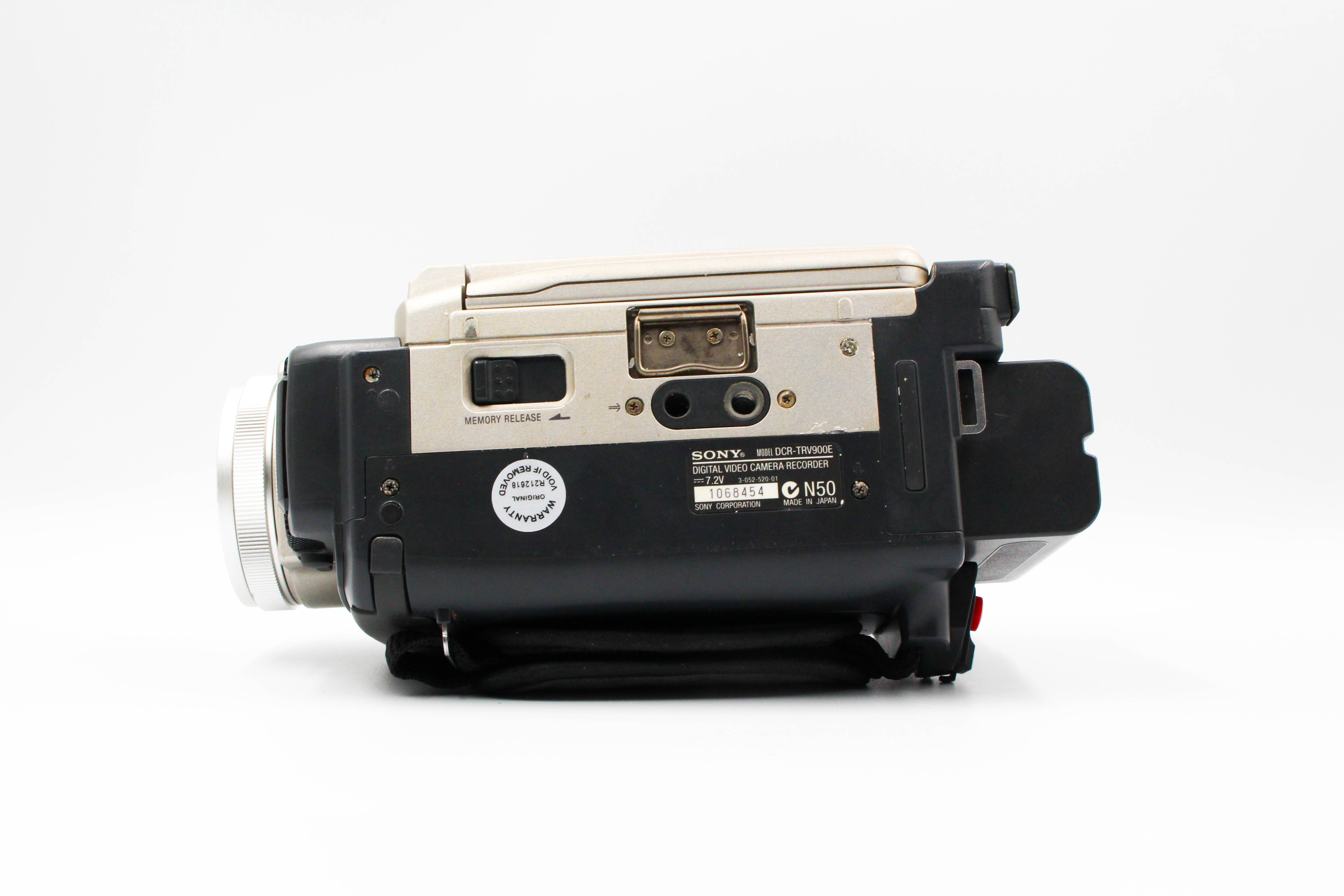 Sony DCR-TRV900E MiniDV Handycam Digital Camera Camcorder (For Parts) - Tested Bundle