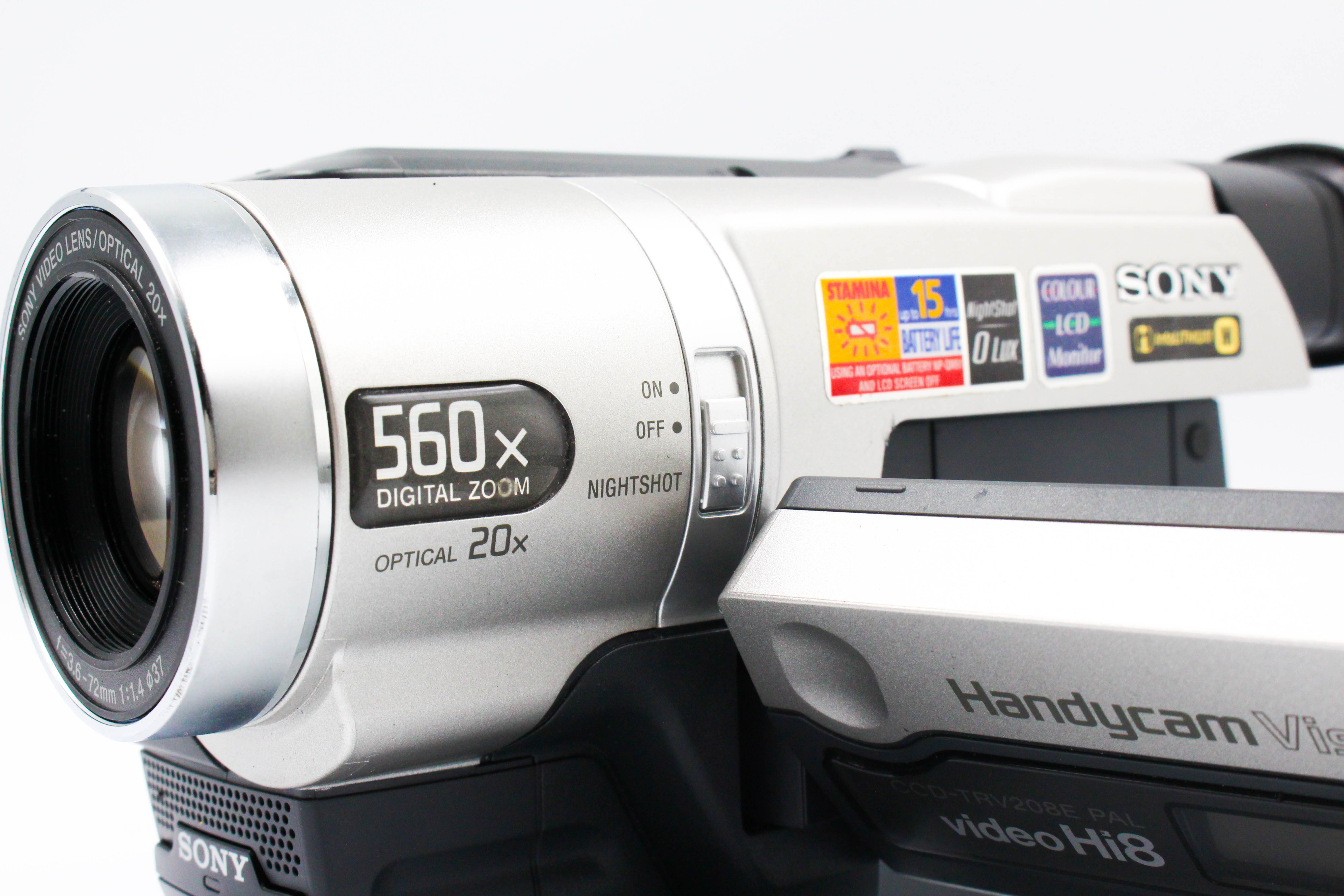 Sony CCD-TRV208E Hi8 Video8 Video Camera Camcorder Handycam - Tested Bundle