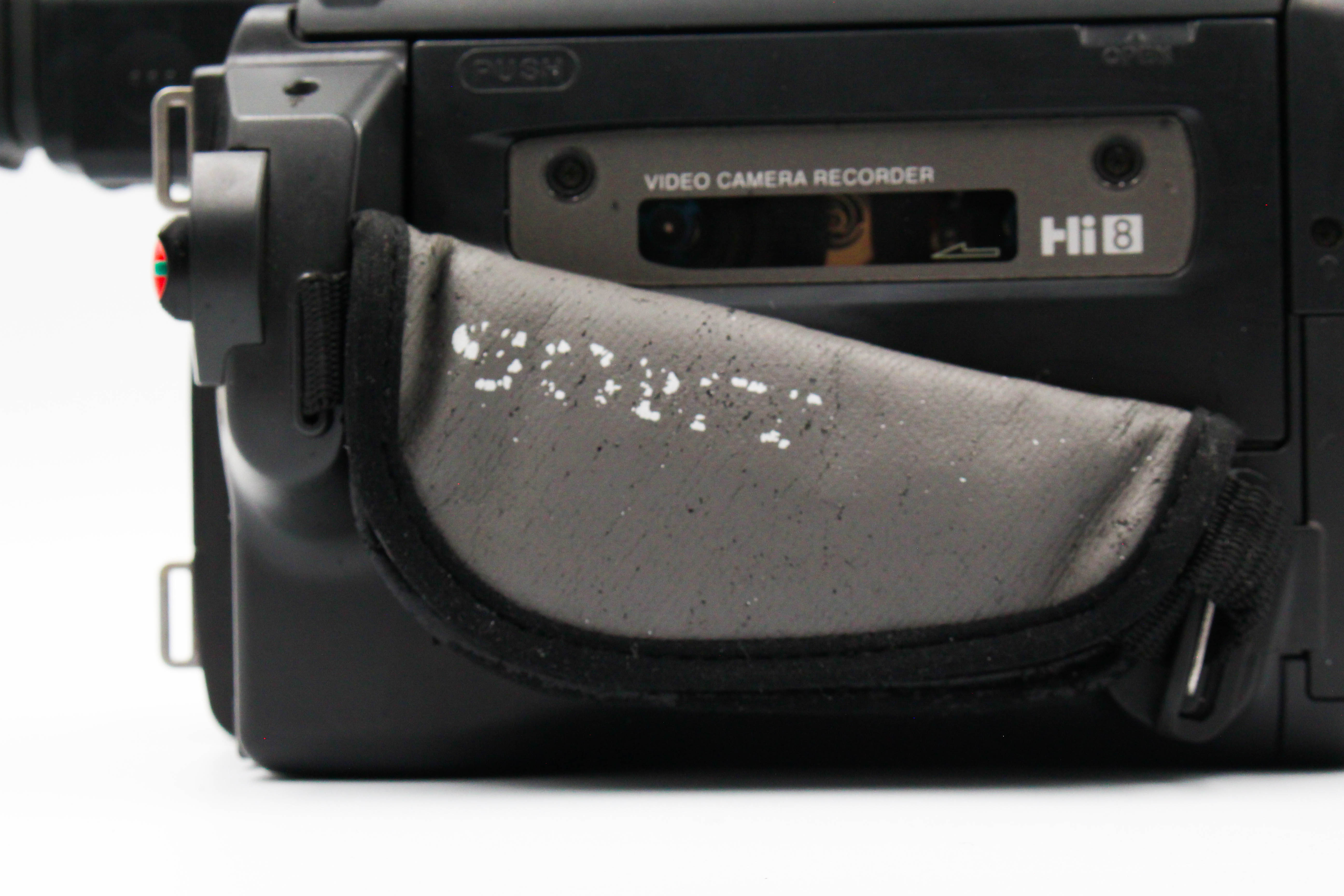 Sony CCD-TRV68 NTSC Hi8 Video8 Video Camera Camcorder Handycam- Tested Bundle Excellent