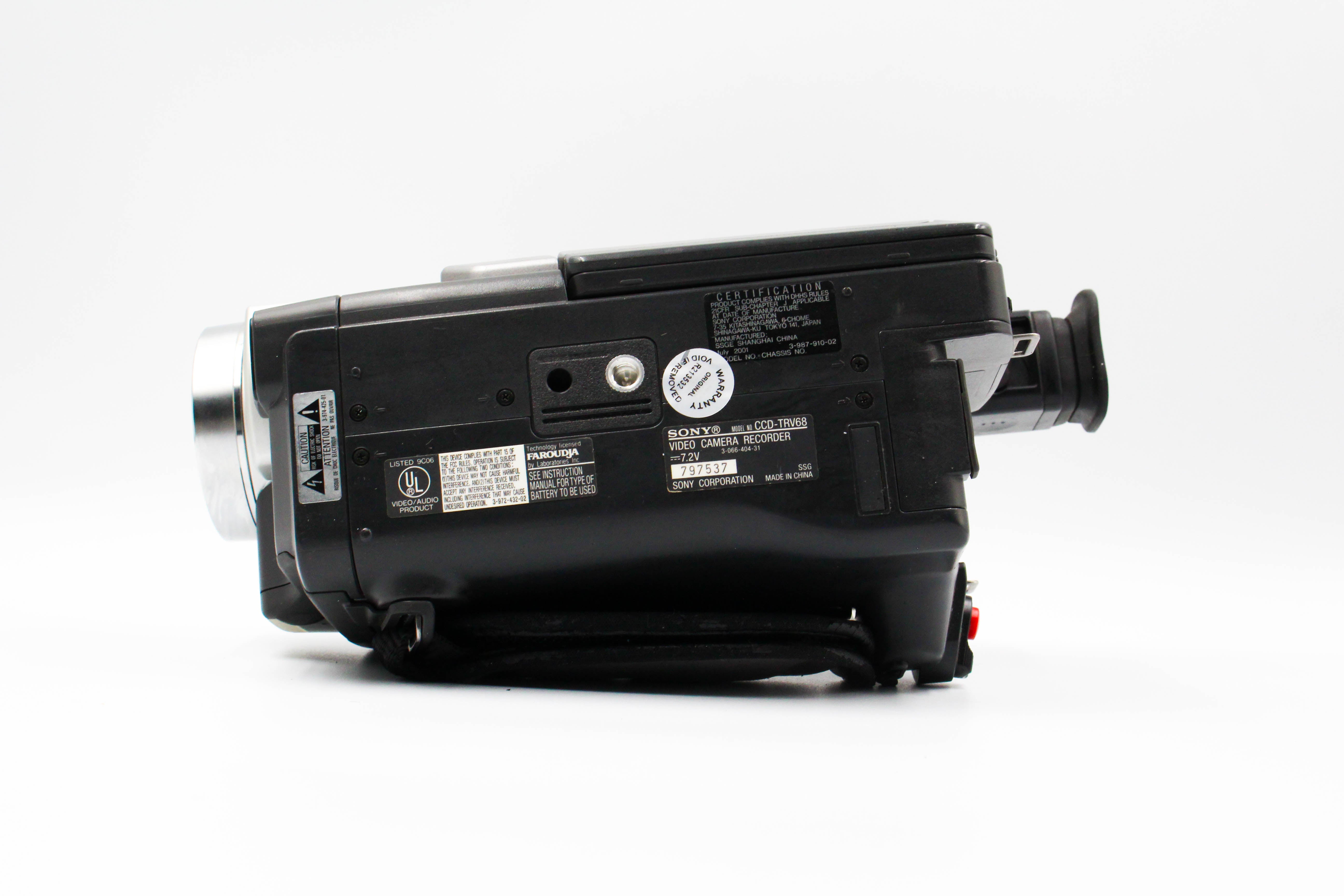 Sony CCD-TRV68 NTSC Hi8 Video8 Video Camera Camcorder Handycam- Tested Bundle Excellent