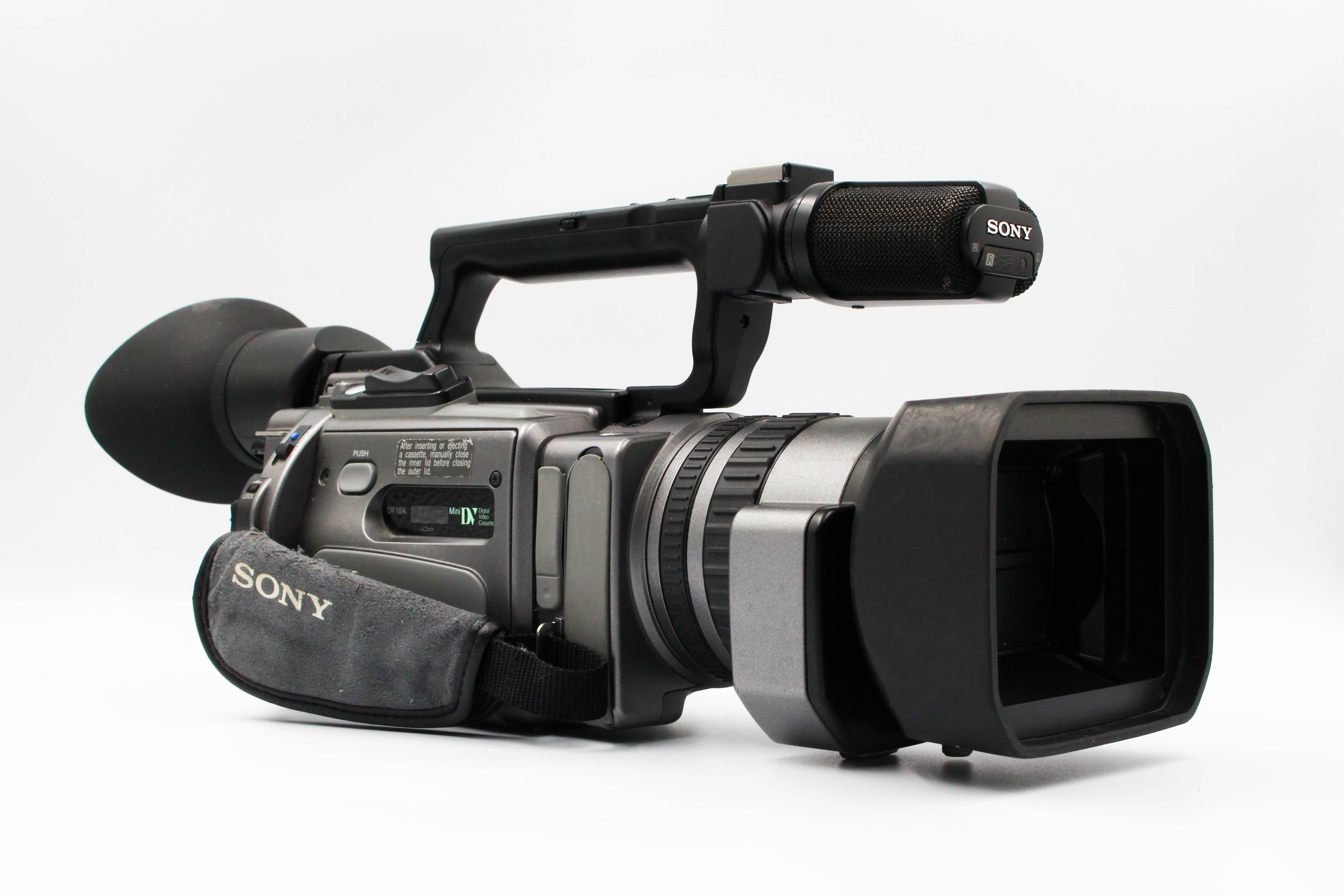 Sony DCR-VX2100E MiniDV Digital Video Camera Camcorder
