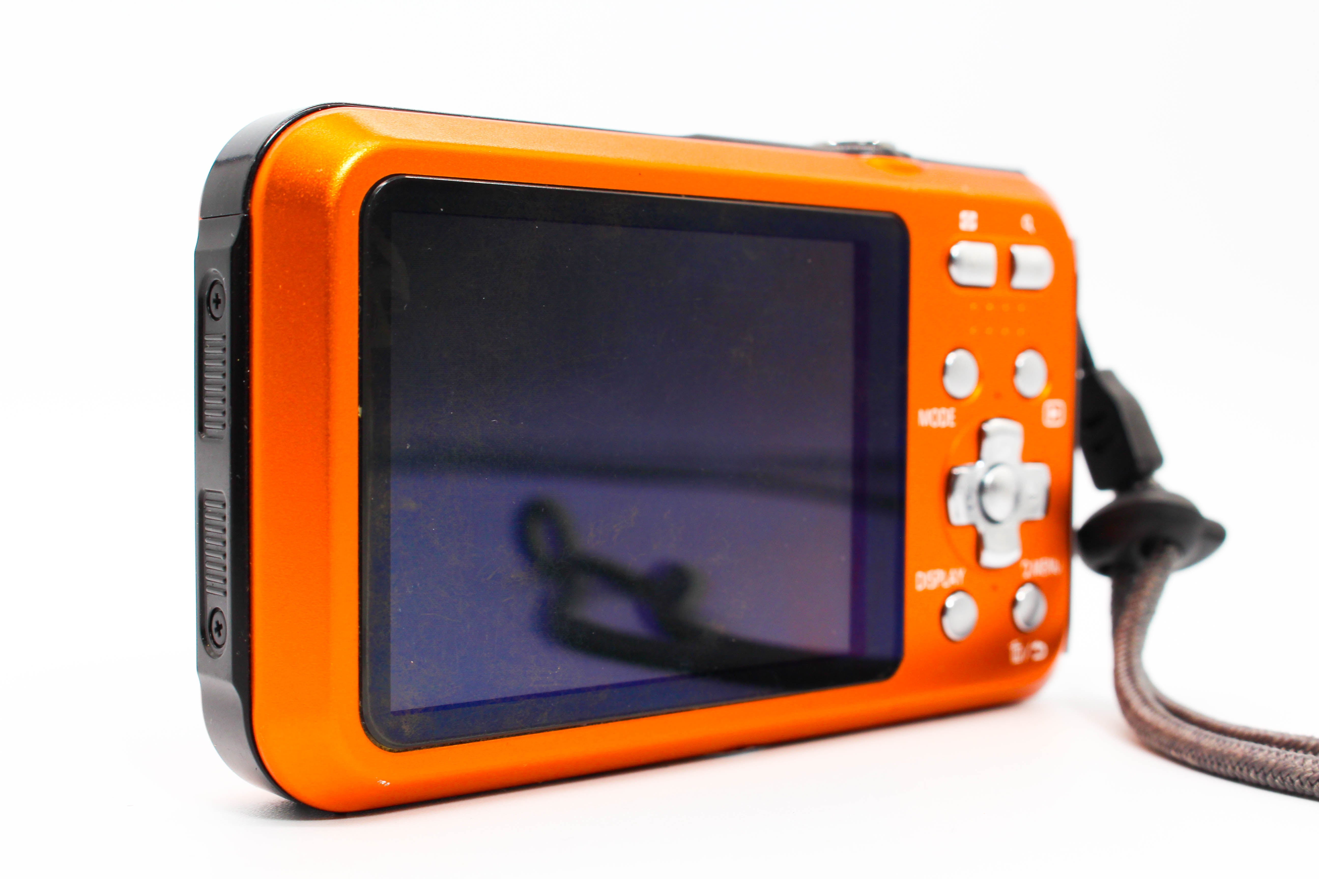 Panasonic Lumix DMC-FT20 Retro Digital Camera Digicam Orange - Tested Bundle Excellent