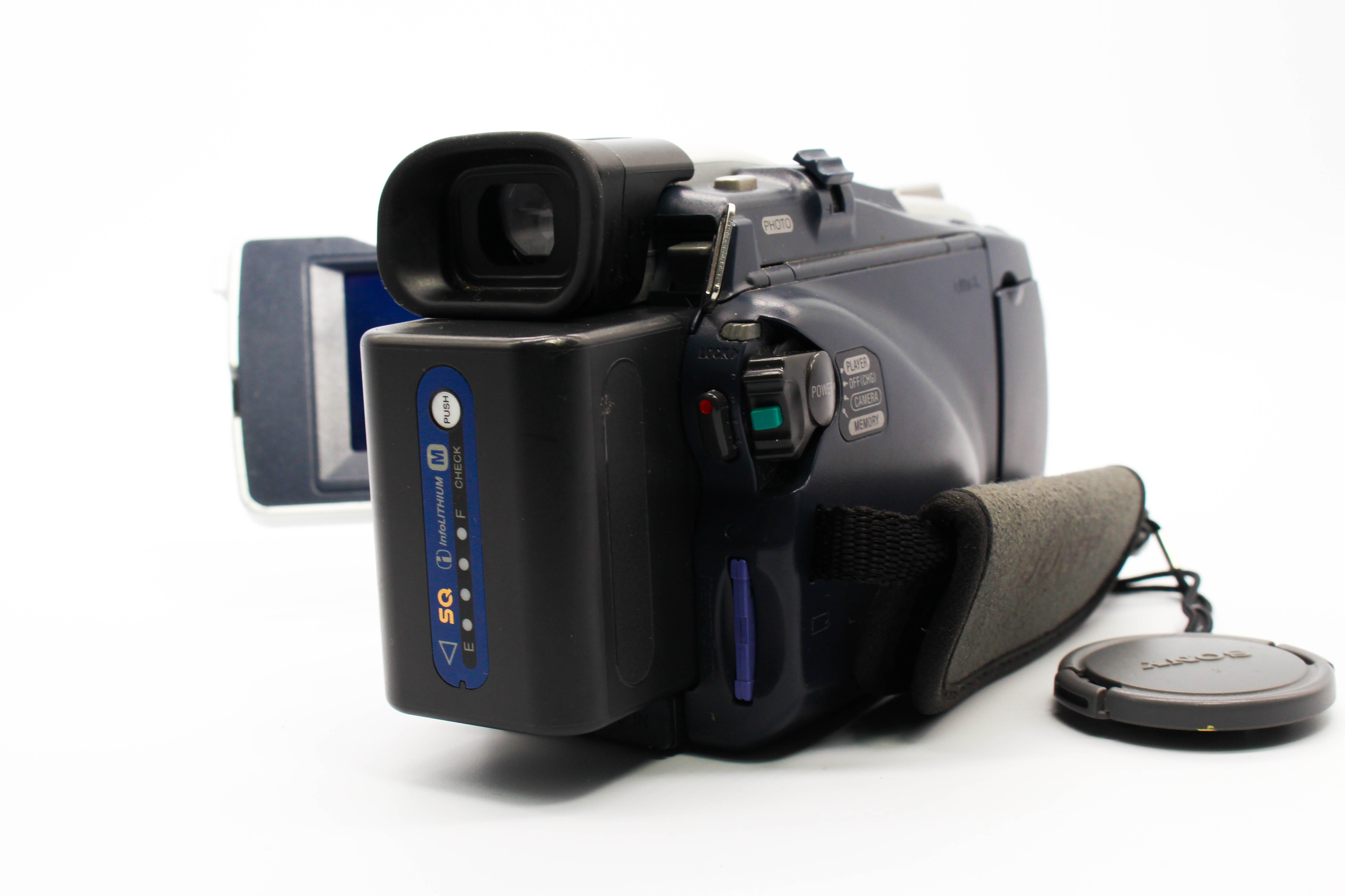 Sony DCR-TRV18E MiniDV Video Handycam Camcorder Camera - Tested Bundle Excellent