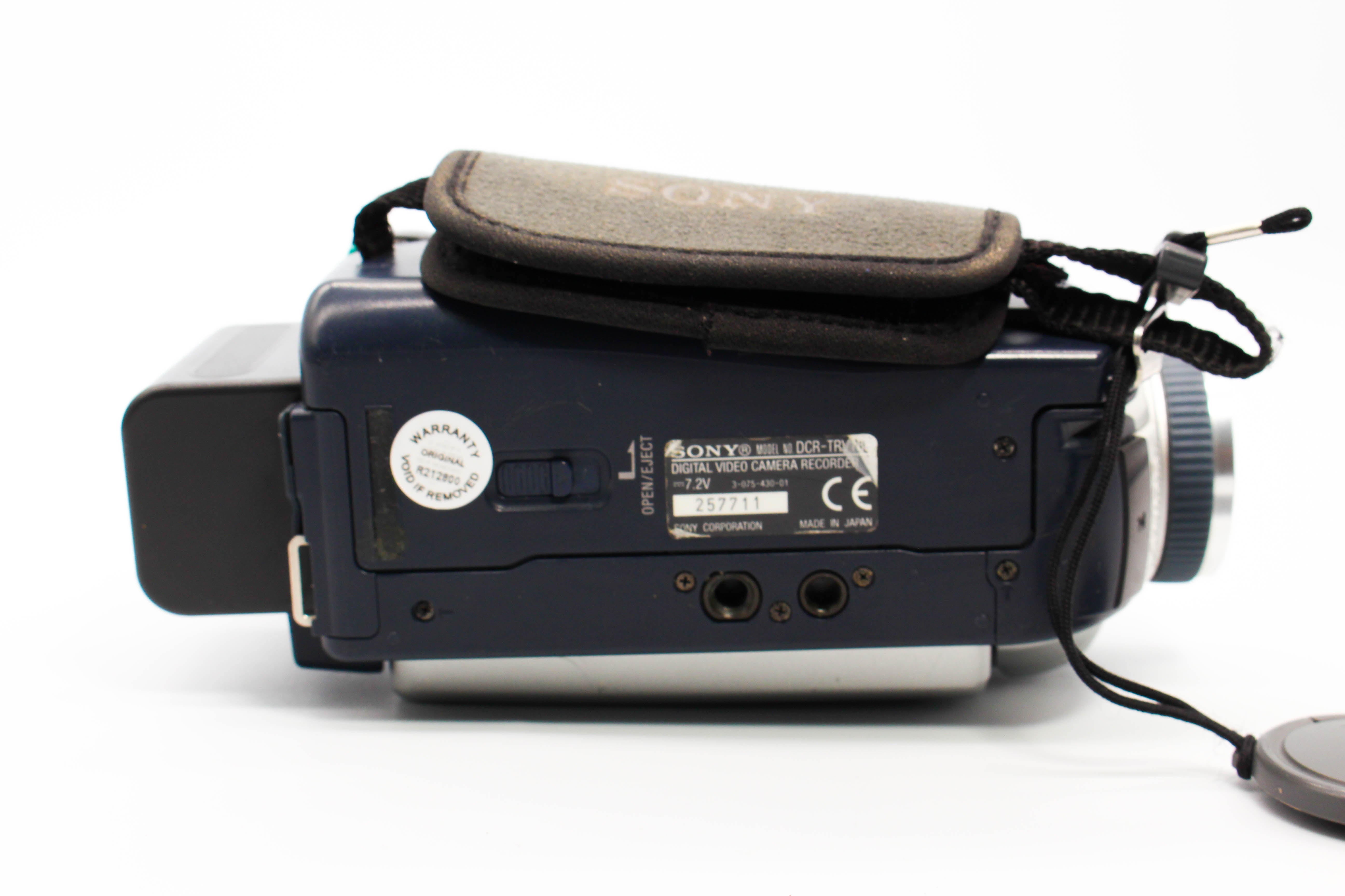 Sony DCR-TRV18E MiniDV Video Handycam Camcorder Camera - Tested Bundle Excellent