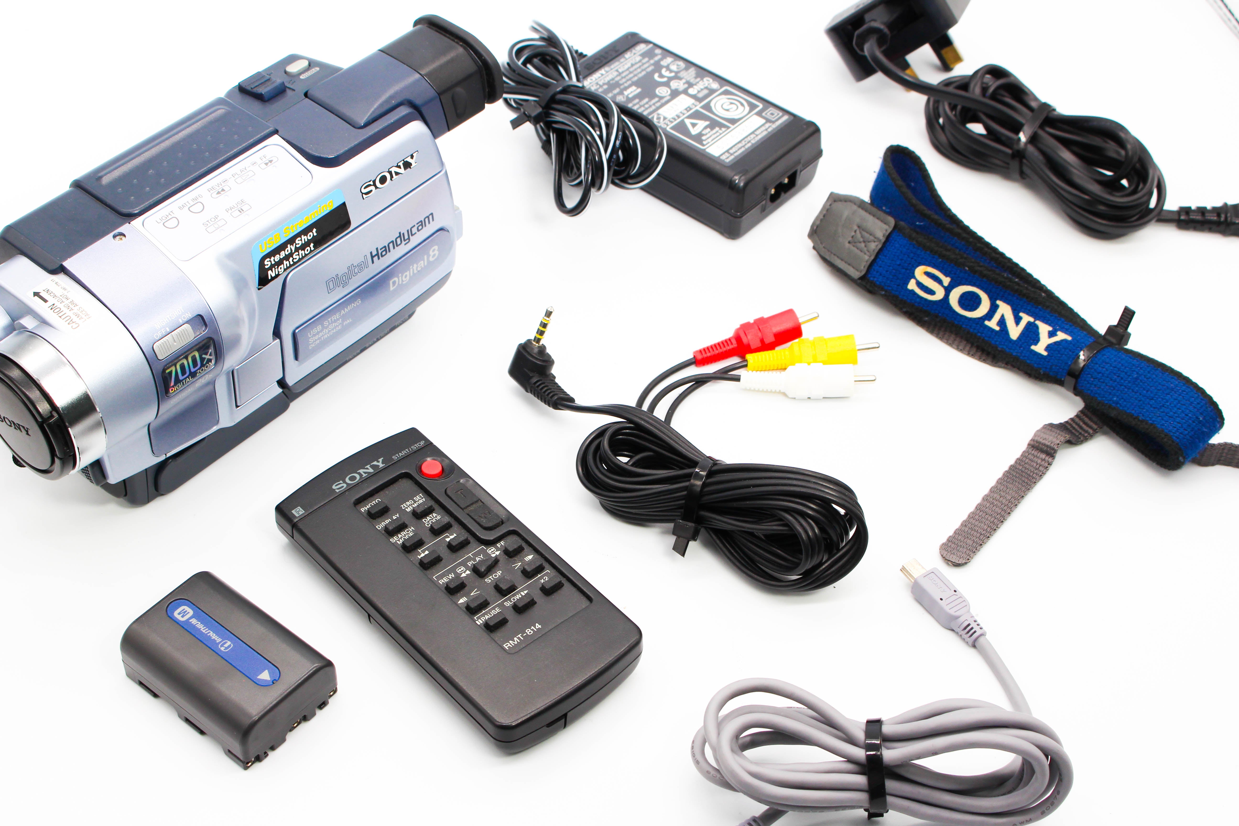 Sony DCR-TRV245E Digital8 Hi8 Video8 Handycam Camcorder Camera - Tested Bundle Excellent