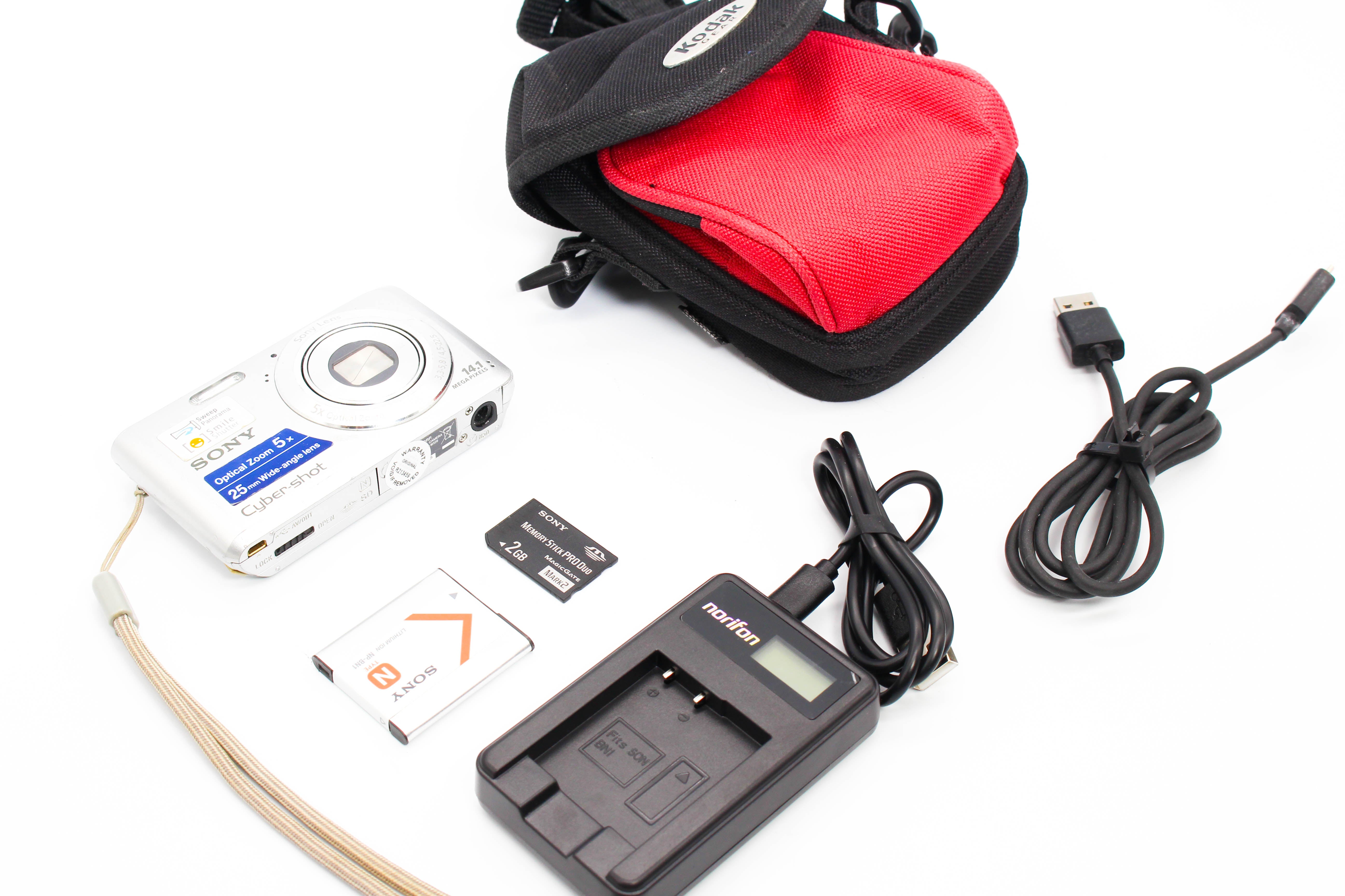 Sony Cybershot DSC-W520 Retro Digital Camera Digicam - Tested Bundle Excellent