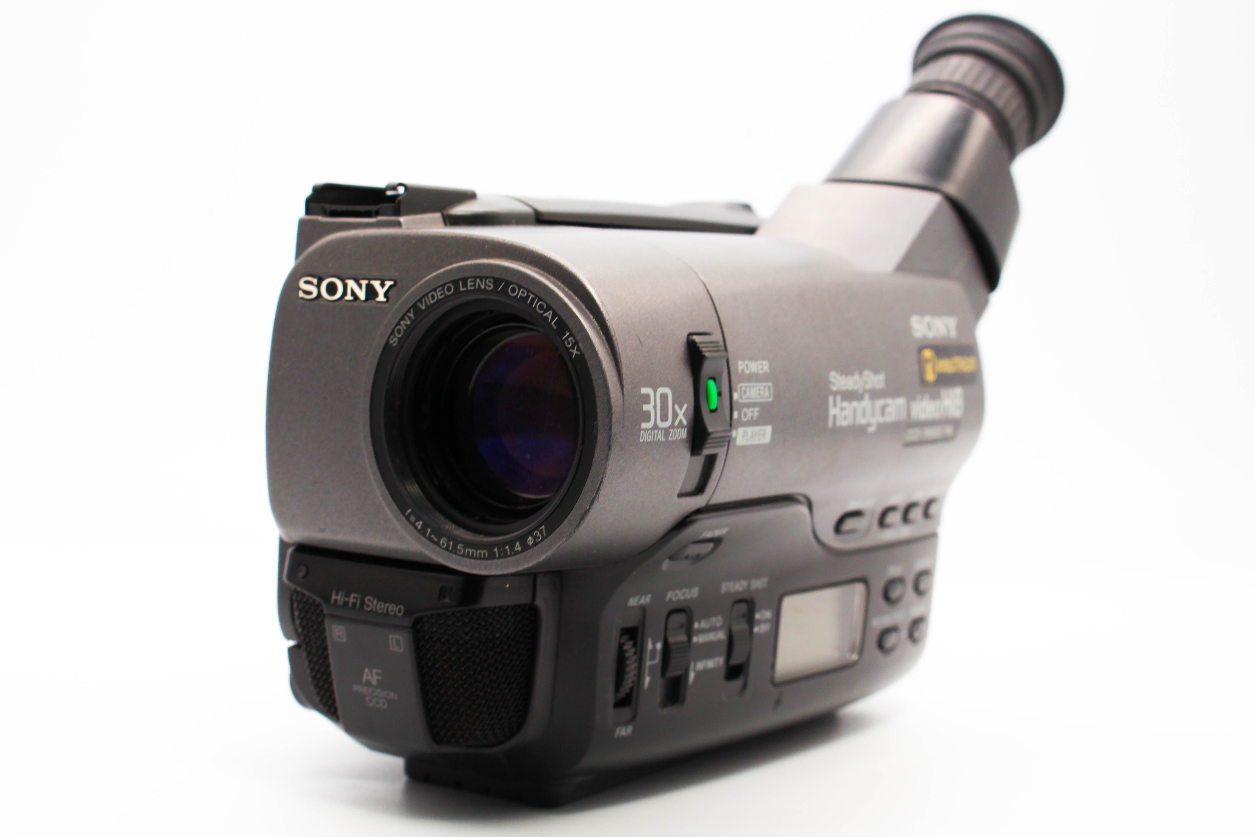 Sony CCD-TR810E Hi8 Video8 8mm Handycam Camcorder Camera - Tested Bundle Good