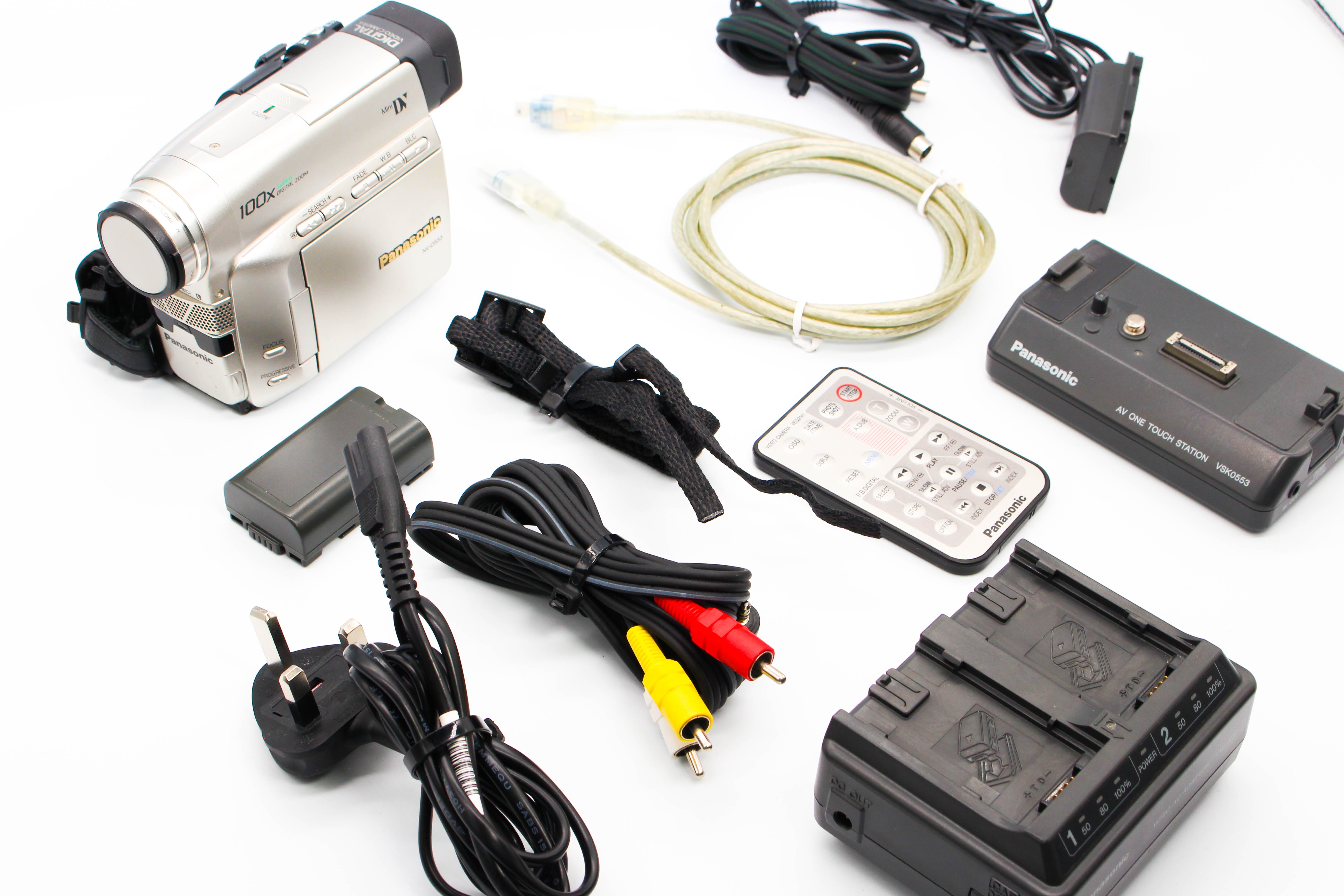 Panasonic NV-DS33B MiniDV Video Handycam Camcorder Camera - Tested Bundle Excellent