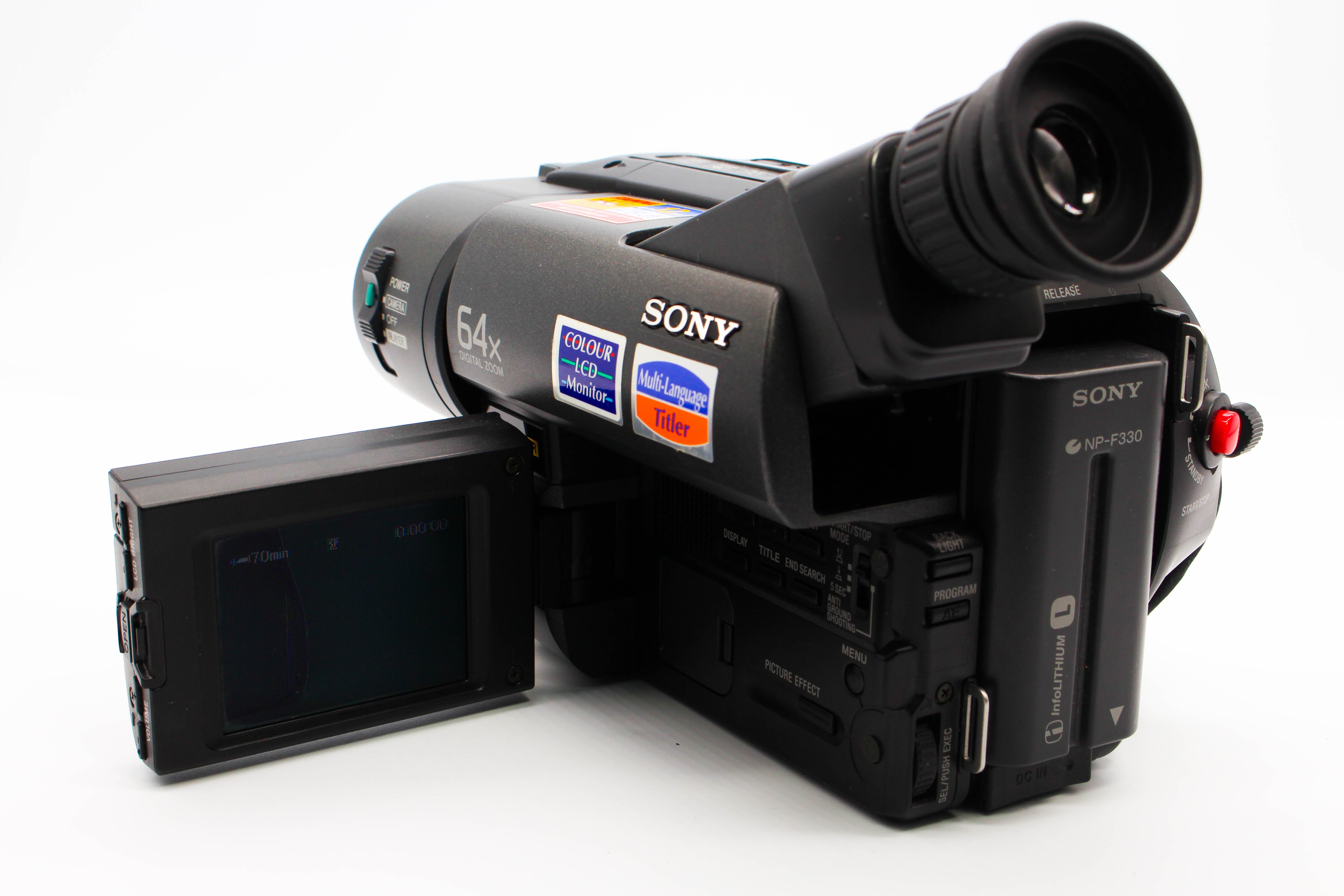 Sony CCD-TRV15E Video8 XR Handycam Analog Video Camera Camcorder (Read) - Tested Bundle