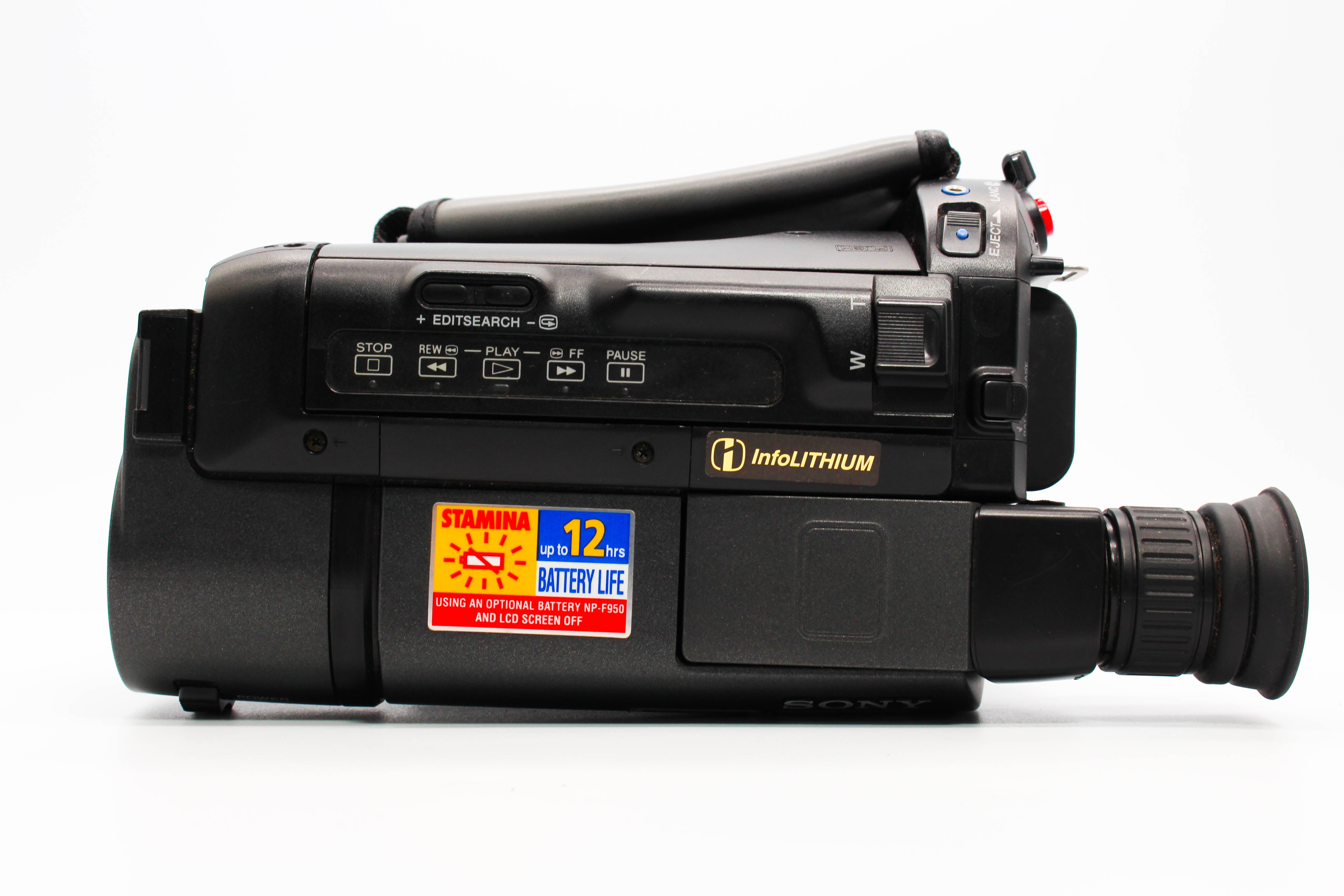 Sony CCD-TRV15E Video8 XR Handycam Analog Video Camera Camcorder (Read) - Tested Bundle