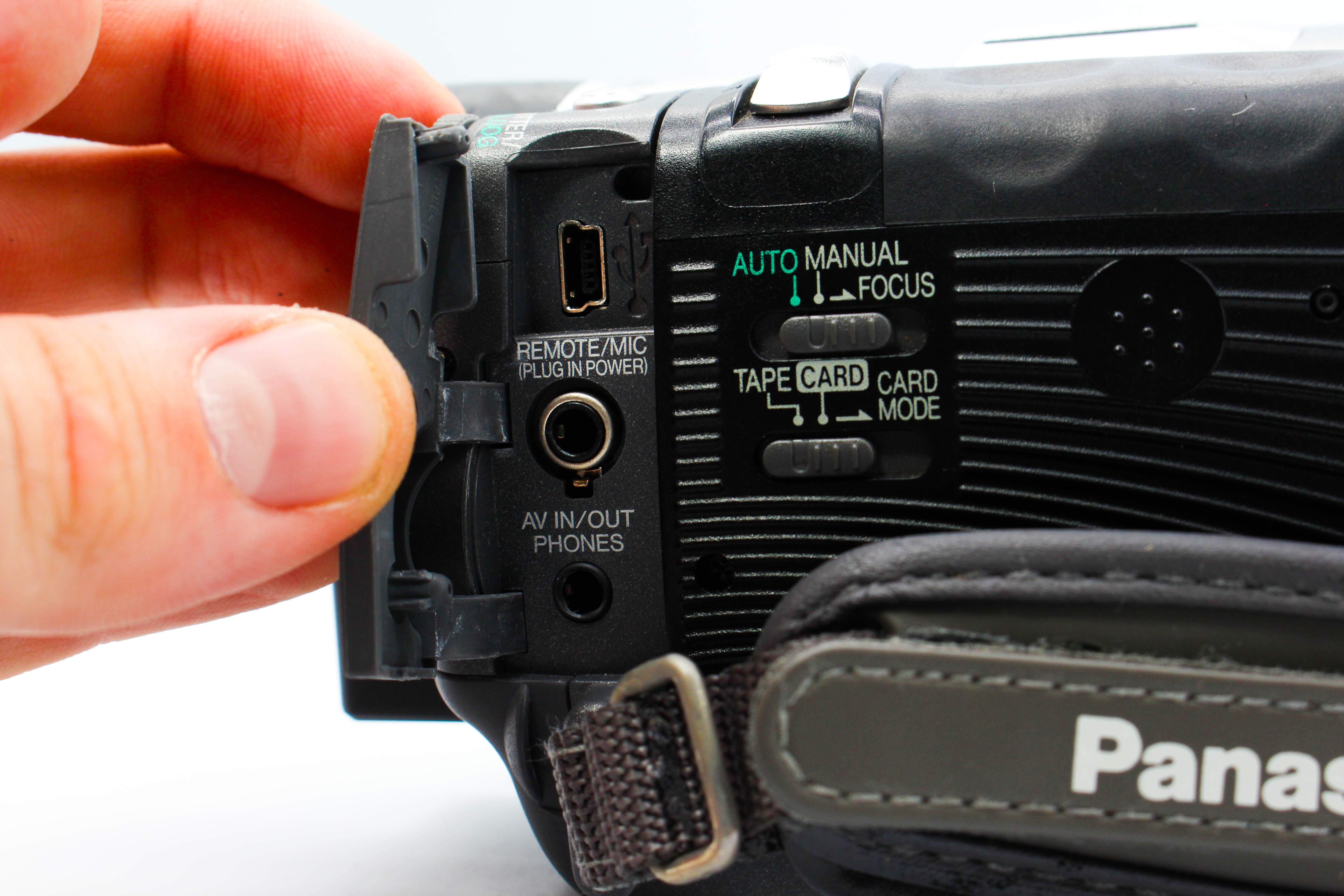Panasonic NV-GS70 MiniDV Digital Video Handycam Camcorder Camera - Tested Bundle Excellent