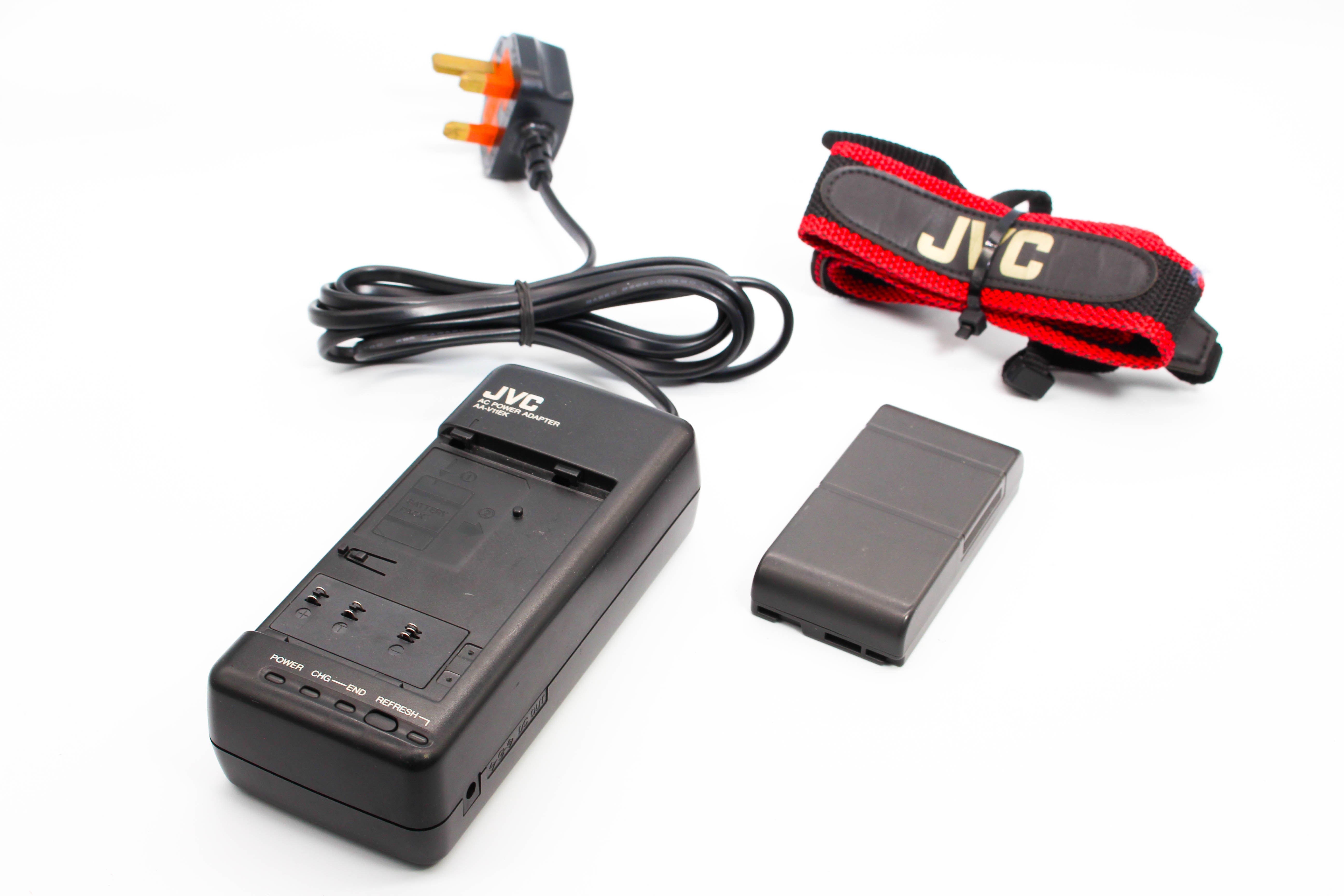 JVC GR-AX260EG VHS-C VHS Handycam Camcorder Camera - Tested Bundle Excellent