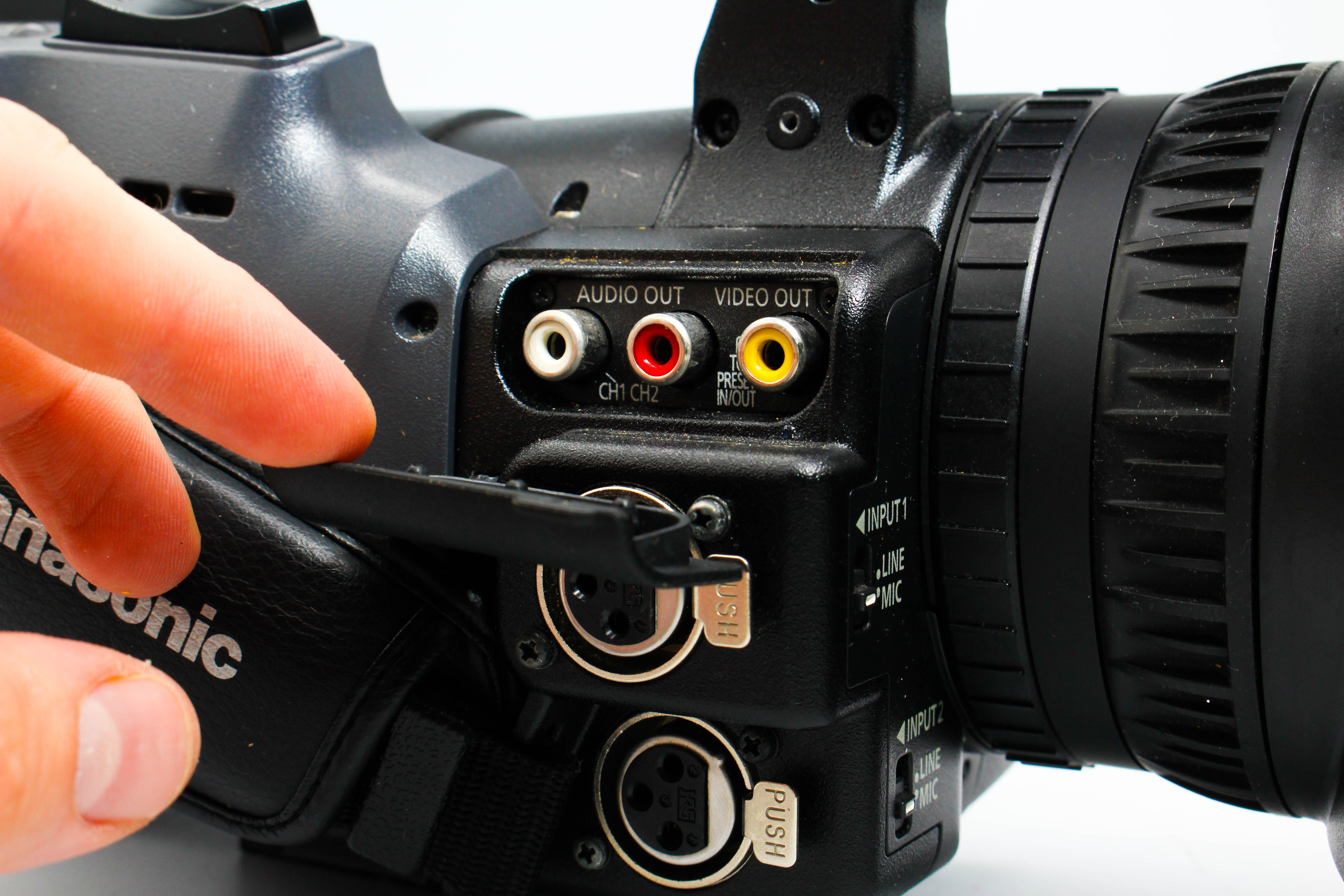 Panasonic AG-HMC151E SD Card Digital Video Camcorder Camera - Tested Bundle Excellent