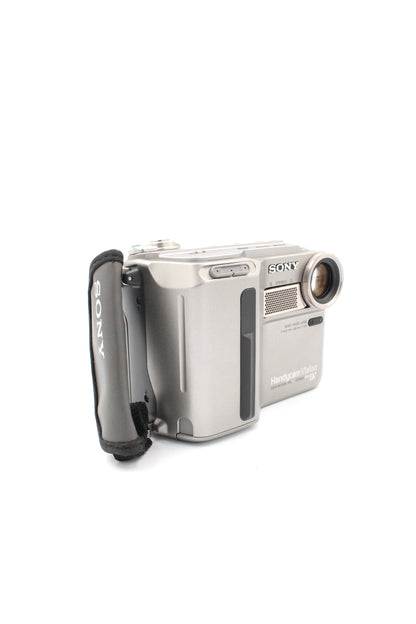 Sony DCR-SC100E MiniDV Digital Video Camcorder Camera