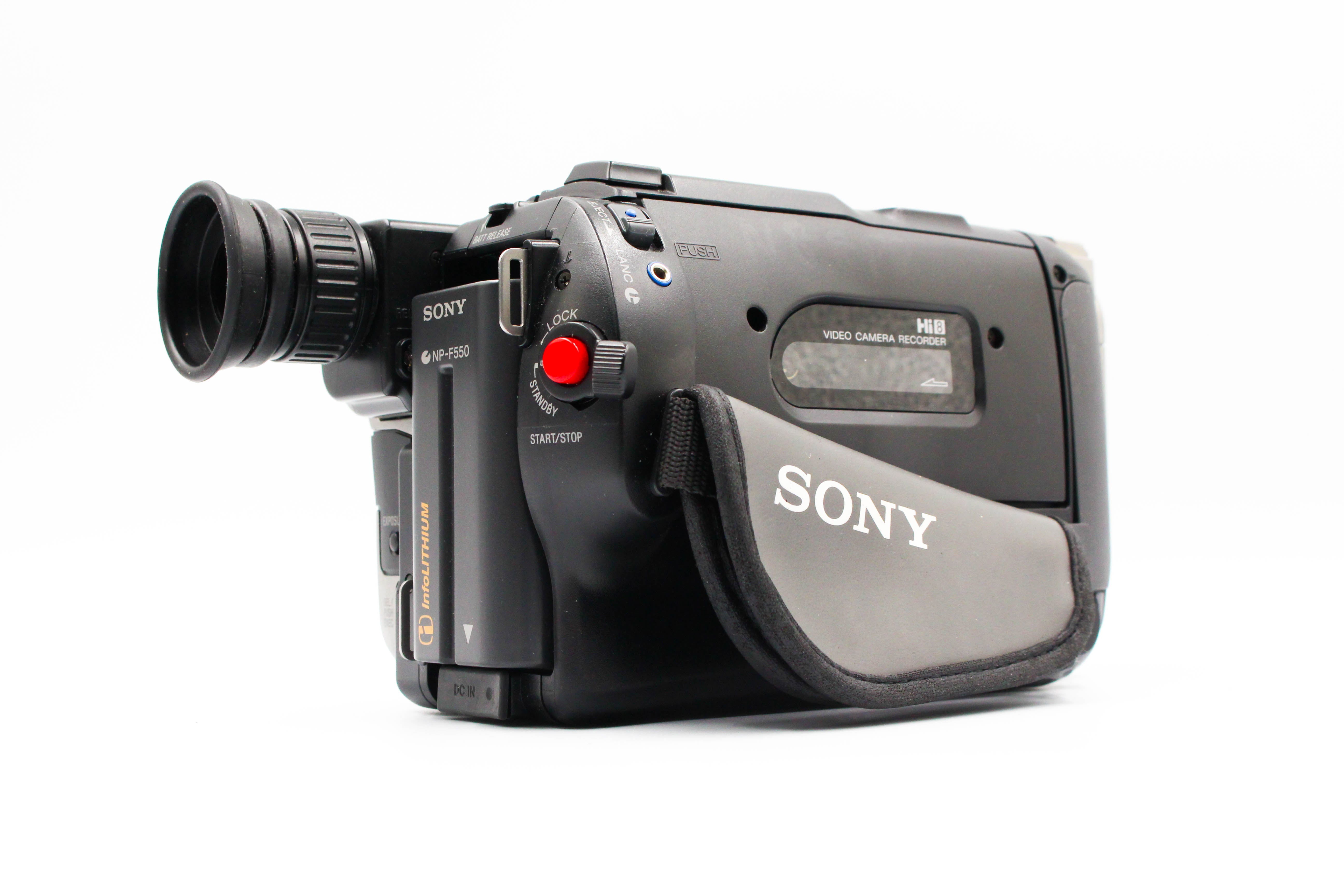 Sony CCD-TR840E Hi8 Video8 Handycam Handycam Video Camcorder Camera