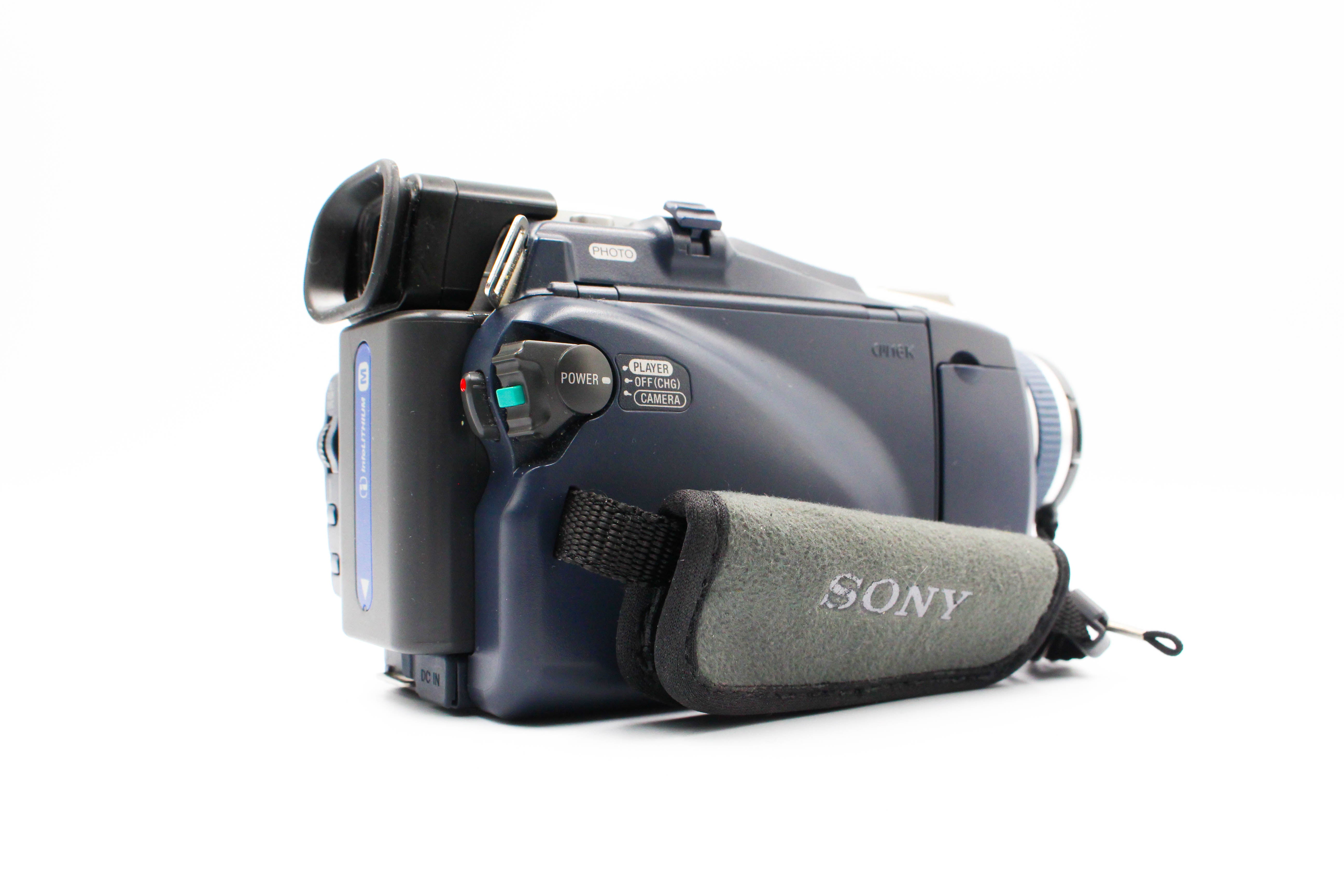Sony DCR-TRV16E MiniDV Tape Retro Video Camera Camcorder