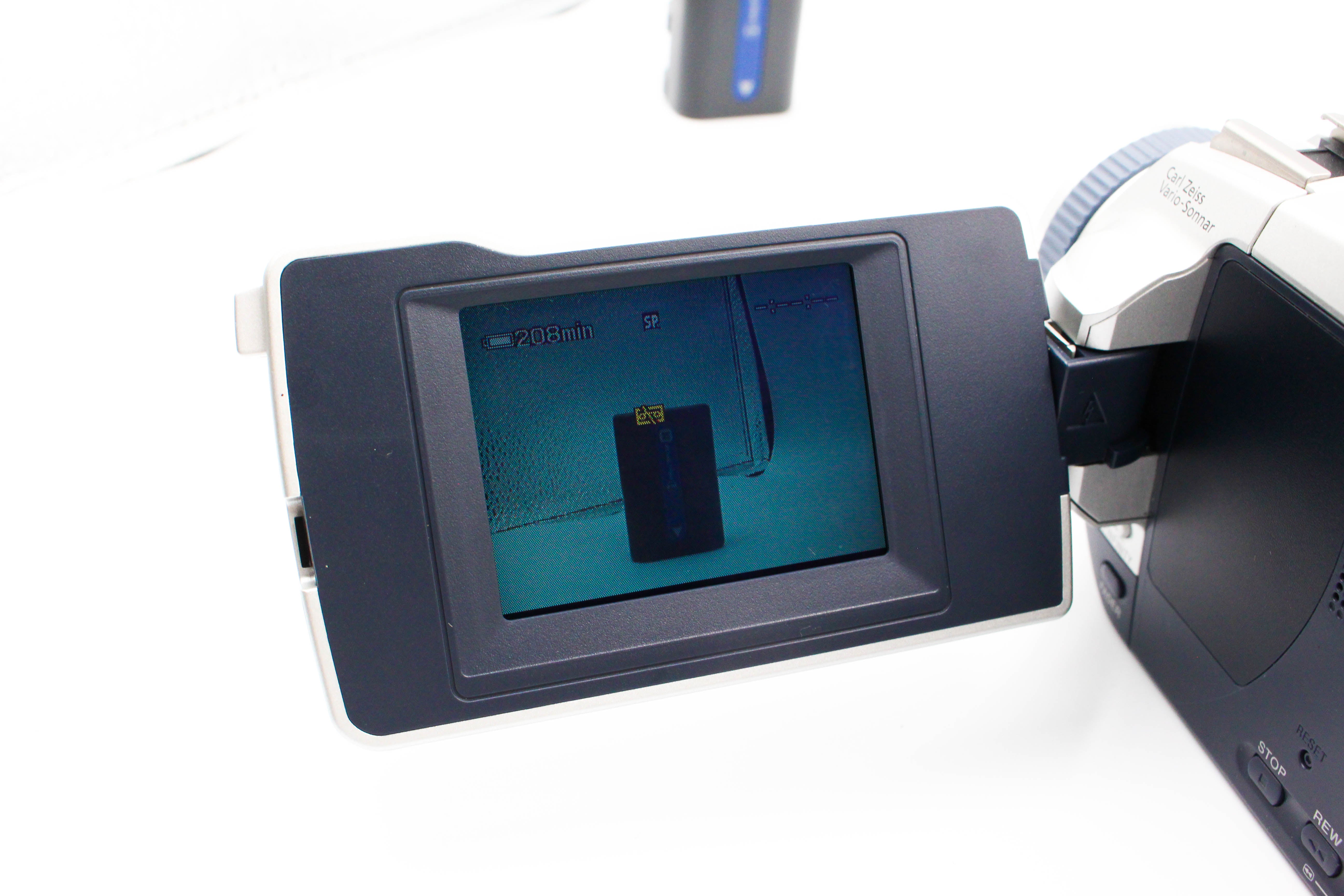 Sony DCR-TRV16E MiniDV Tape Retro Video Camera Camcorder