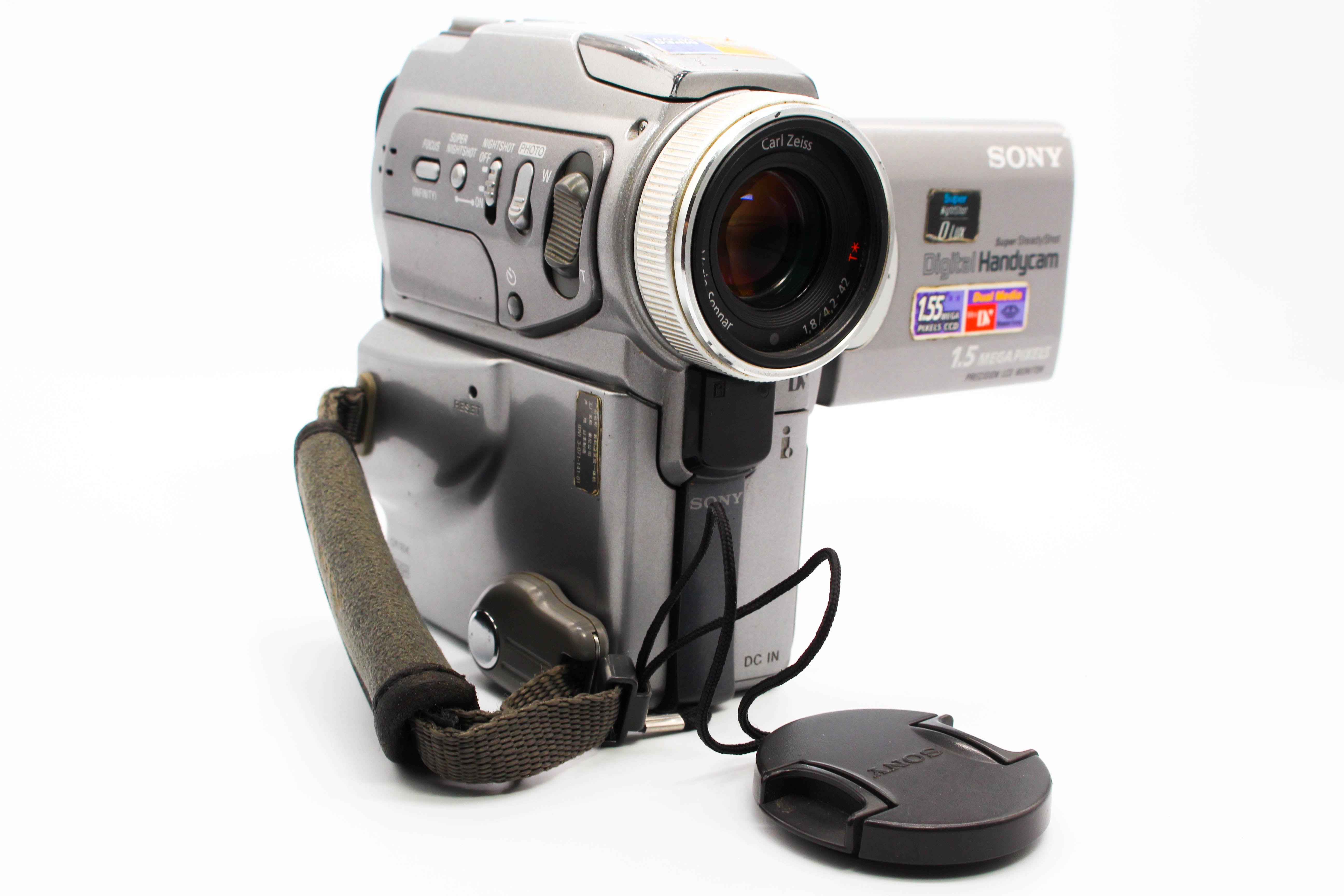 Sony DCR-PC115E MiniDV Digital Video Handycam Camcorder - Tested Bundle Good