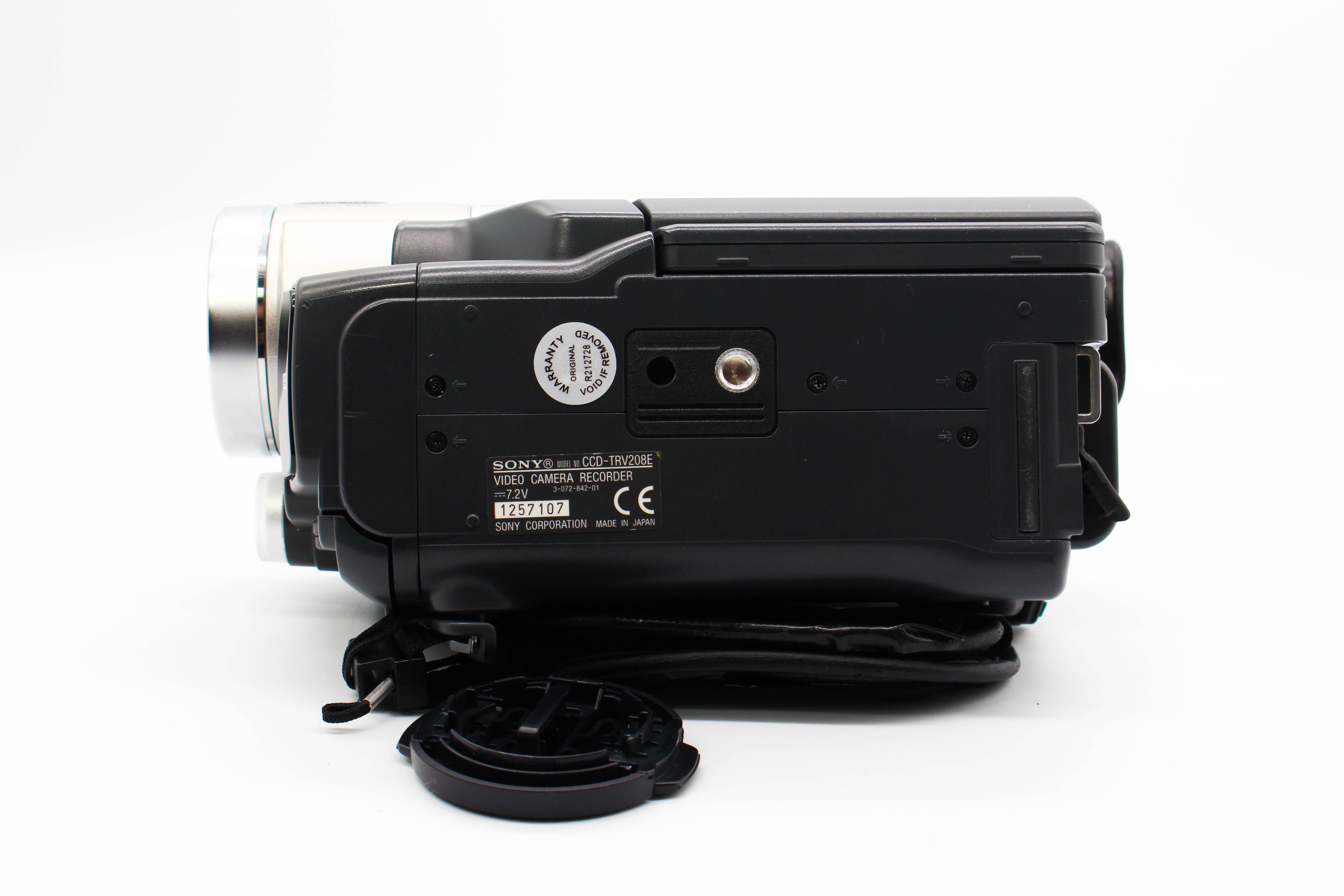 Sony CCD-TRV208E Hi8 Analog Camcorder Handycam Video Camera - Tested Bundle Good