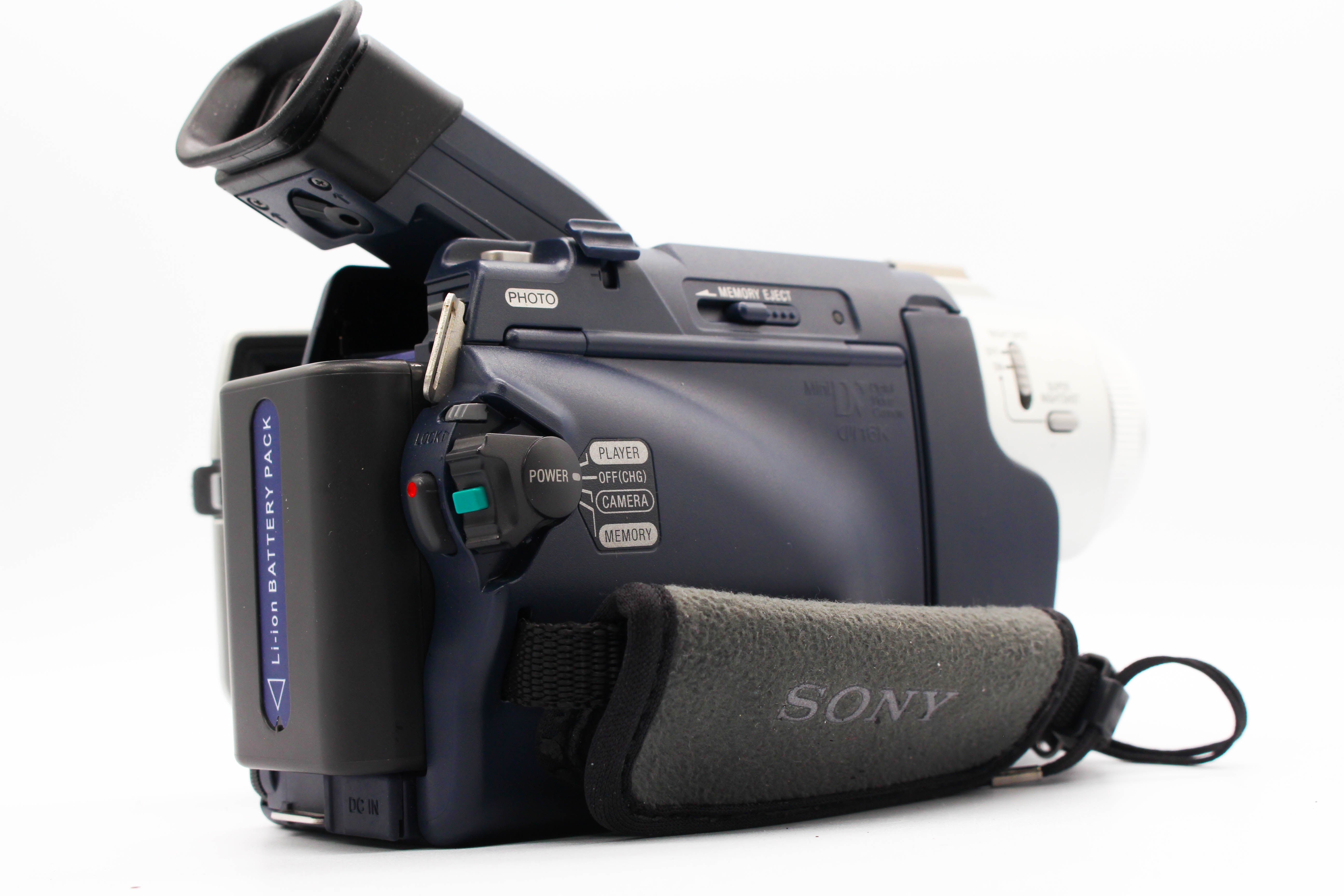 Sony DCR-TRV17E MiniDV Handheld Digital Video Camera Camcorder - Tested Bundle Excellent