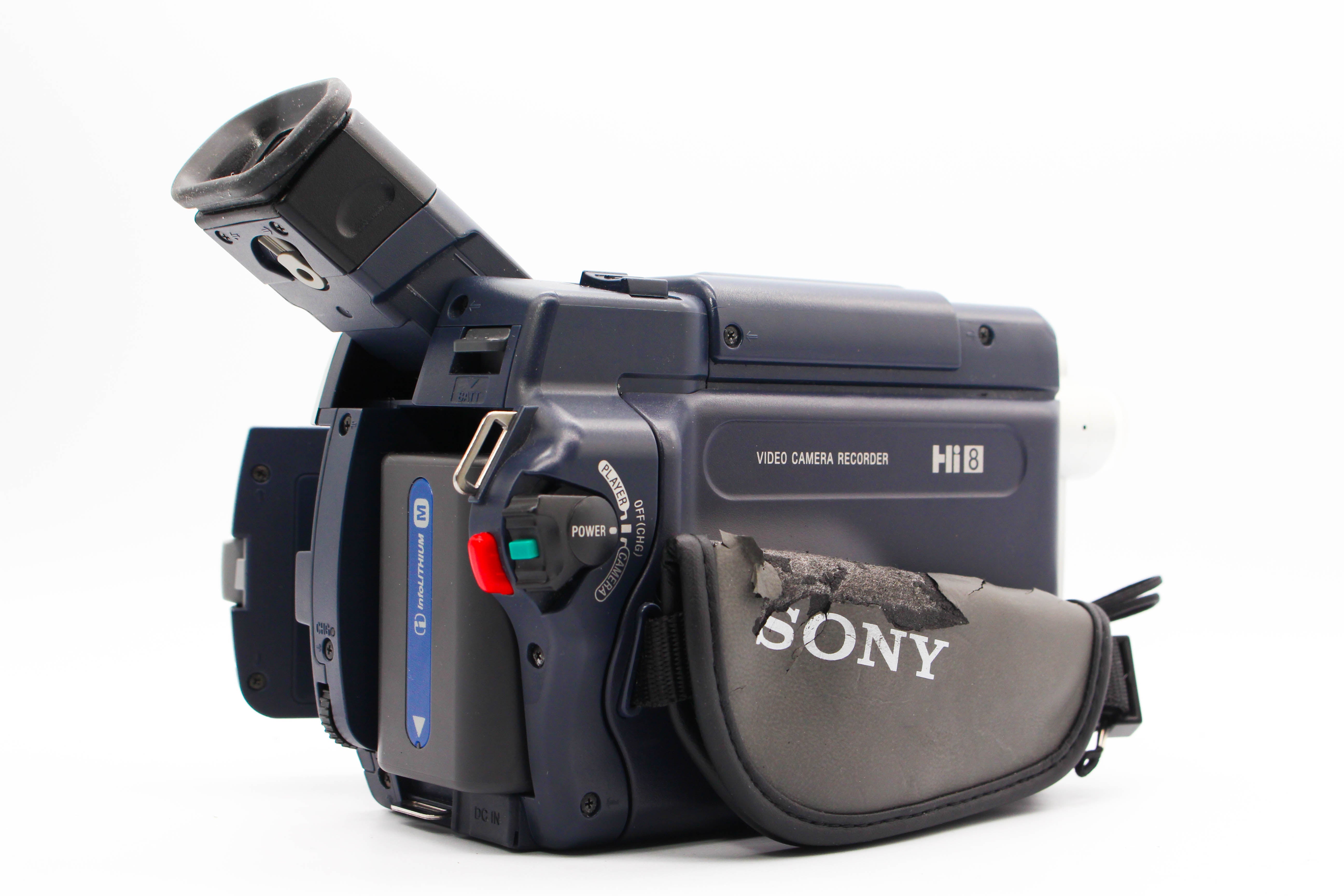 Sony CCD-TRV218E Hi8 Analog Camcorder Handycam Video Camera - Tested Bundle Good